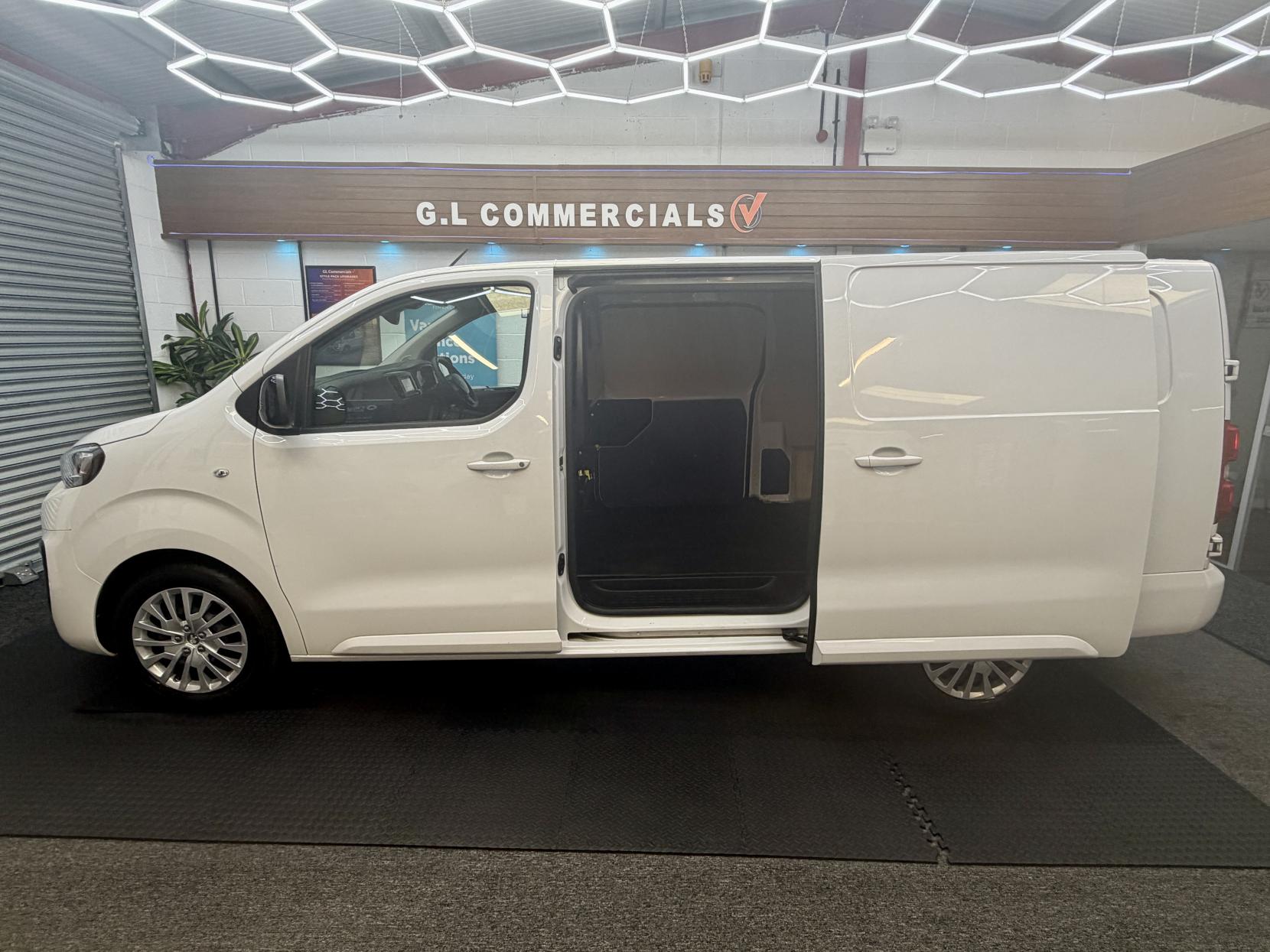 2023 Peugeot Expert 1.5 BlueHDi 1000 Asphalt Premium + Long Panel Van 6dr Diesel Manual LWB Euro 6 (s/s) (100 bhp) - Thumbnail 2