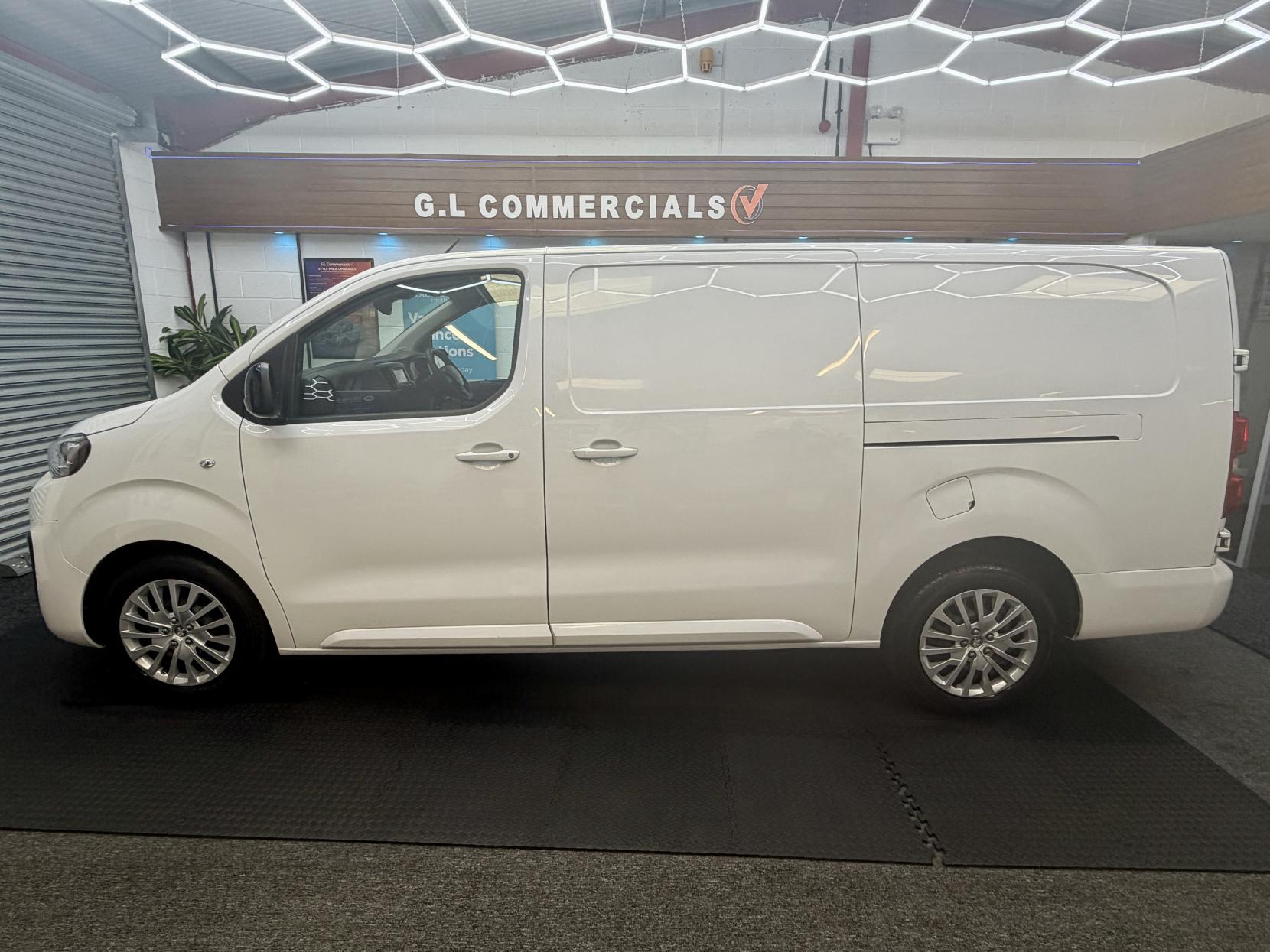 2023 Peugeot Expert 1.5 BlueHDi 1000 Asphalt Premium + Long Panel Van 6dr Diesel Manual LWB Euro 6 (s/s) (100 bhp) - Thumbnail 7