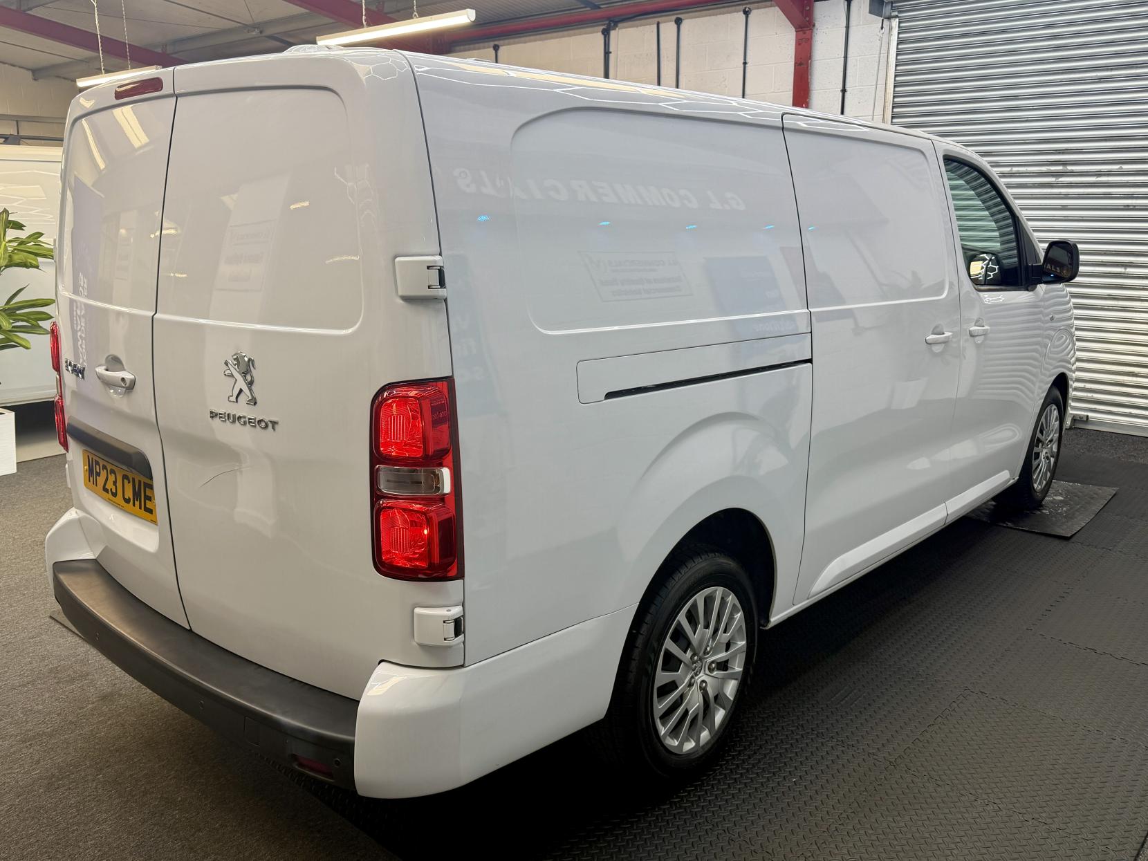 2023 Peugeot Expert 1.5 BlueHDi 1000 Asphalt Premium + Long Panel Van 6dr Diesel Manual LWB Euro 6 (s/s) (100 bhp) - Thumbnail 5