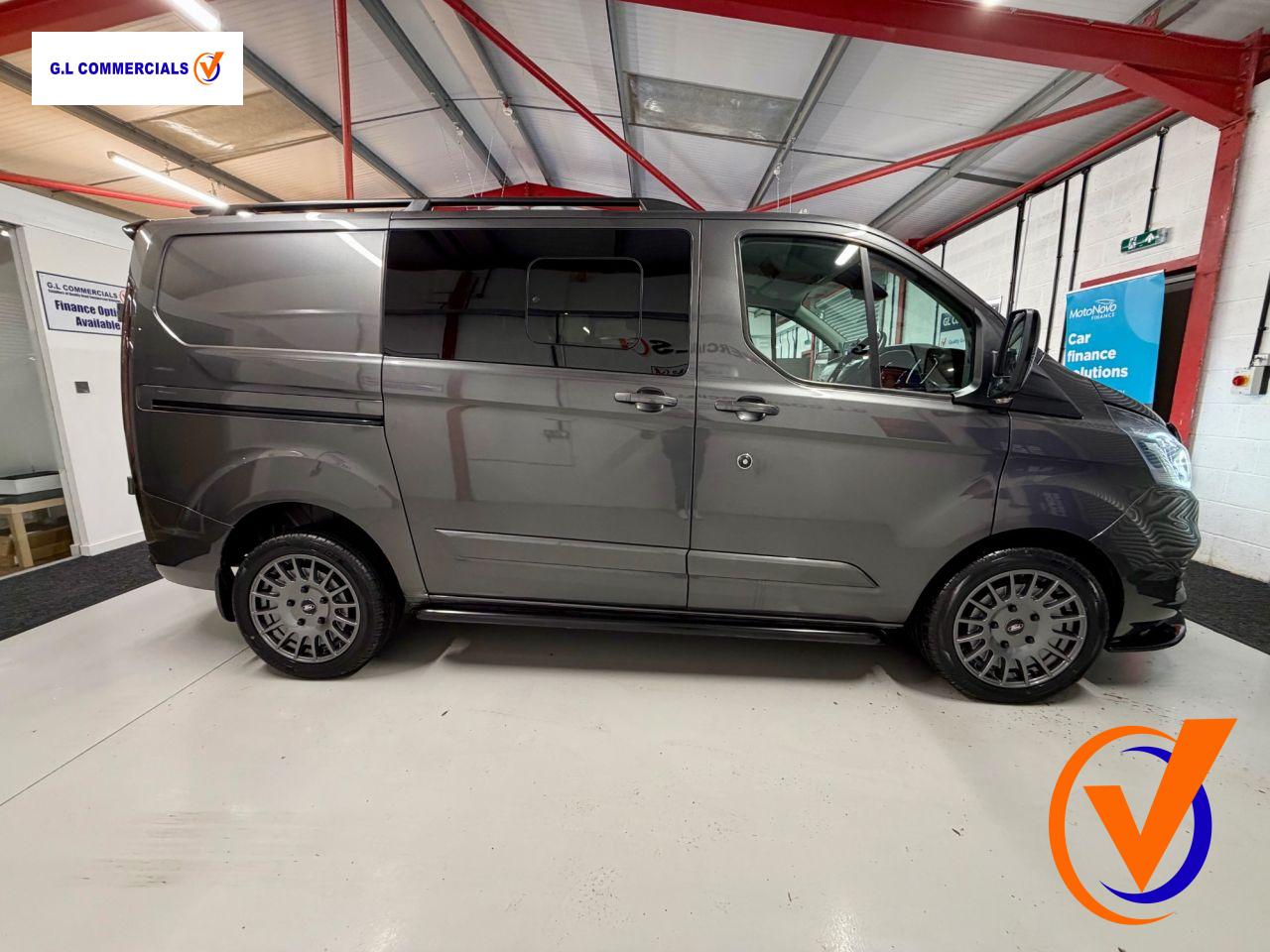 Ford Transit Custom 2.0 300 EcoBlue Limited Crew Van Double Cab 5dr Diesel Manual L1 H1 Euro 6 (s/s) (6 Seat) (130 ps)