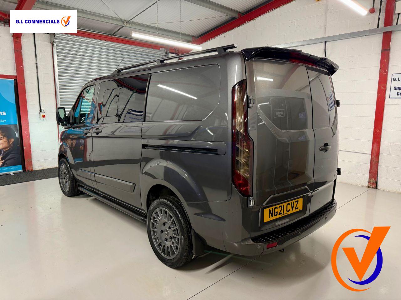 Ford Transit Custom 2.0 300 EcoBlue Limited Crew Van Double Cab 5dr Diesel Manual L1 H1 Euro 6 (s/s) (6 Seat) (130 ps)