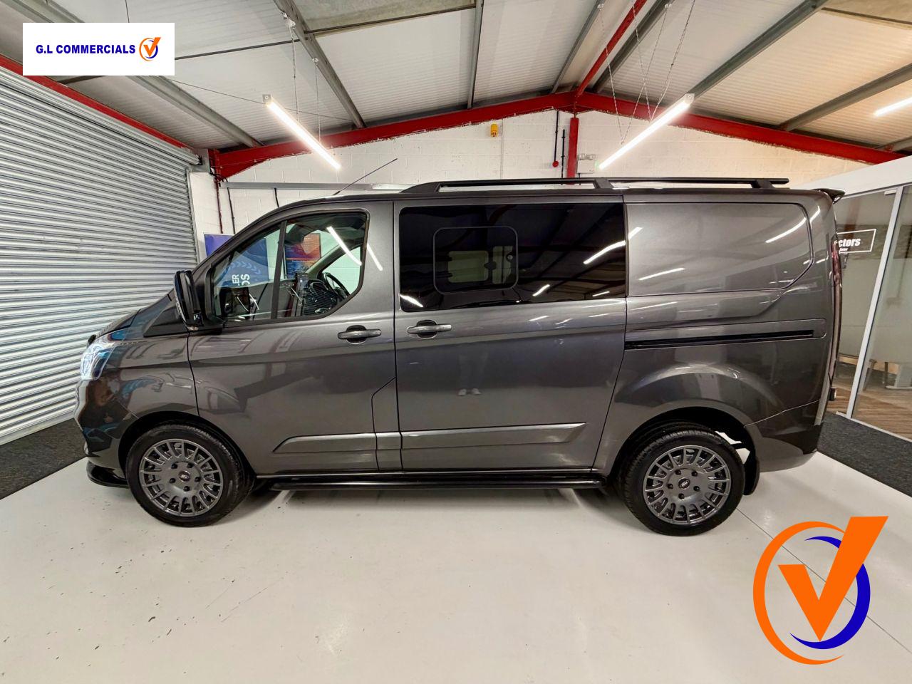 Ford Transit Custom 2.0 300 EcoBlue Limited Crew Van Double Cab 5dr Diesel Manual L1 H1 Euro 6 (s/s) (6 Seat) (130 ps)