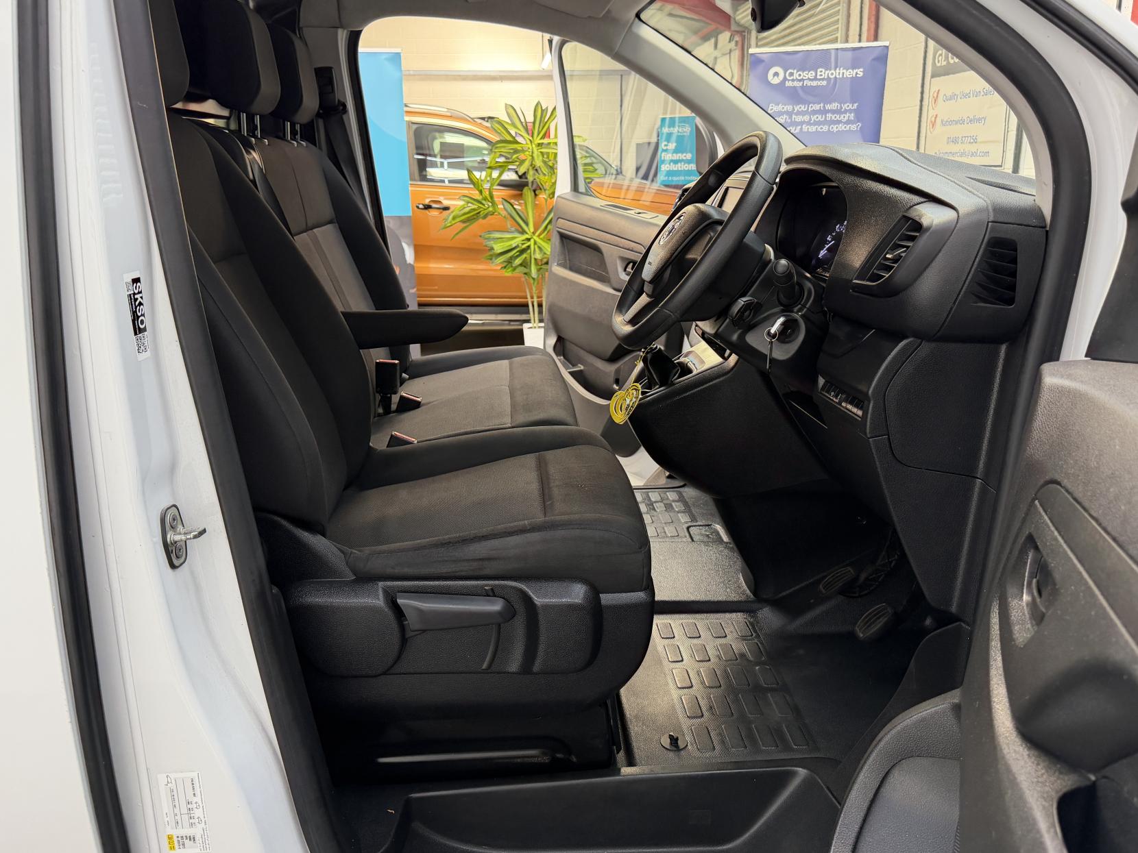 2023 Vauxhall Vivaro 1.5 Turbo D 2900 Prime Panel Van 6dr Diesel Manual L2 H1 Euro 6 (s/s) (100 ps) - Thumbnail 8