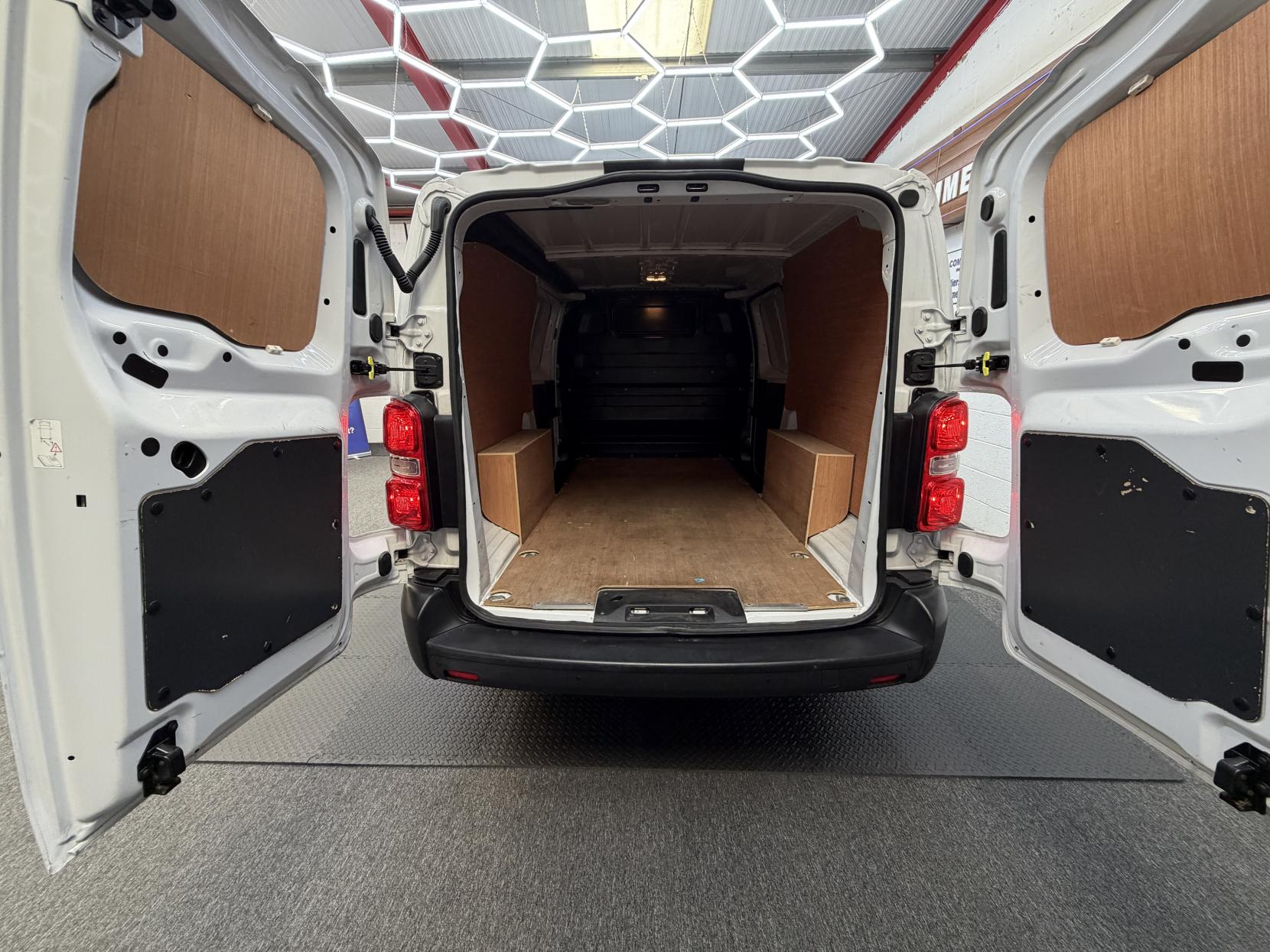 2023 Vauxhall Vivaro 1.5 Turbo D 2900 Prime Panel Van 6dr Diesel Manual L2 H1 Euro 6 (s/s) (100 ps) - Thumbnail 6