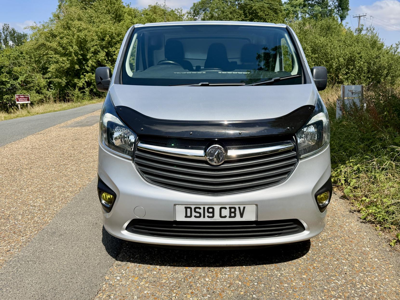 2019 Vauxhall Vivaro 1.6 CDTi 2900 Sportive Panel Van 5dr Diesel Manual L2 H1 Euro 6 (120 ps) - Thumbnail 8