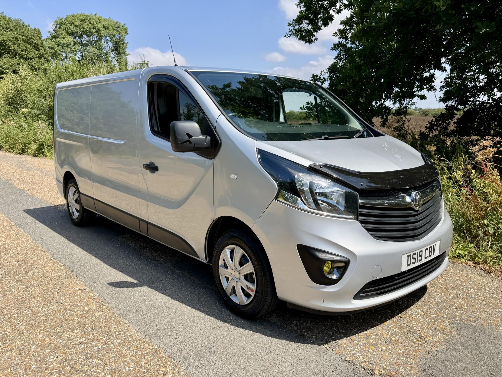 2019 Vauxhall Vivaro 1.6 CDTi 2900 Sportive Panel Van 5dr Diesel Manual L2 H1 Euro 6 (120 ps) - Thumbnail 6