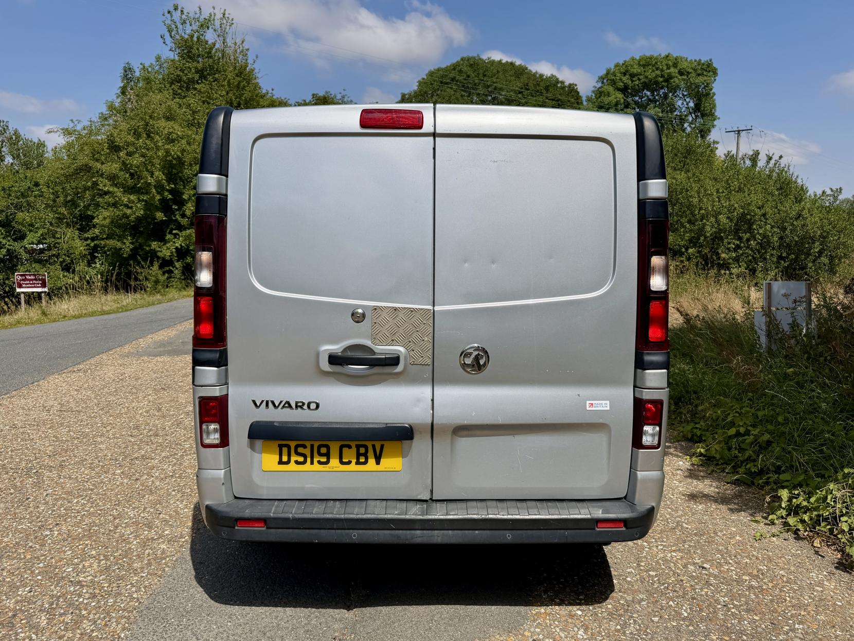 2019 Vauxhall Vivaro 1.6 CDTi 2900 Sportive Panel Van 5dr Diesel Manual L2 H1 Euro 6 (120 ps) - Thumbnail 5