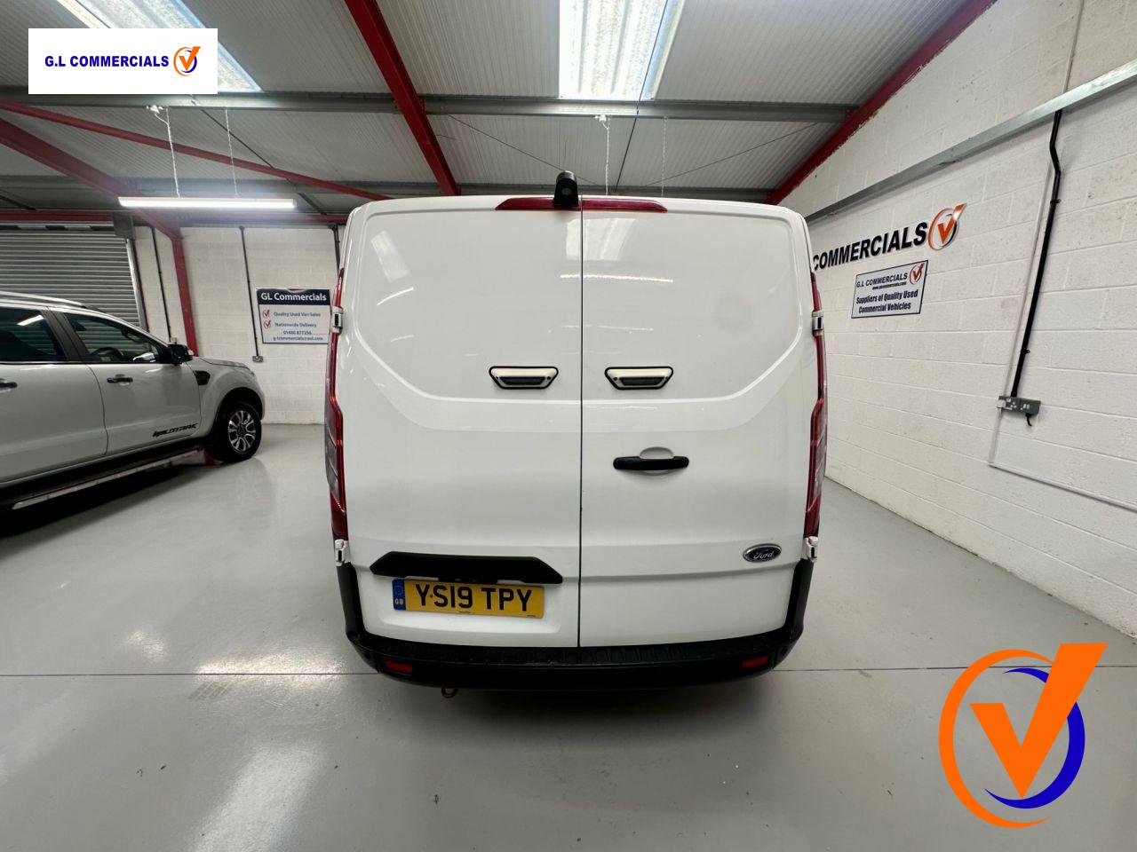 Ford Transit Custom 2.0 320 EcoBlue Crew Van Double Cab 5dr Diesel Manual L1 H1 Euro 6 (6 Seat) (105 ps)