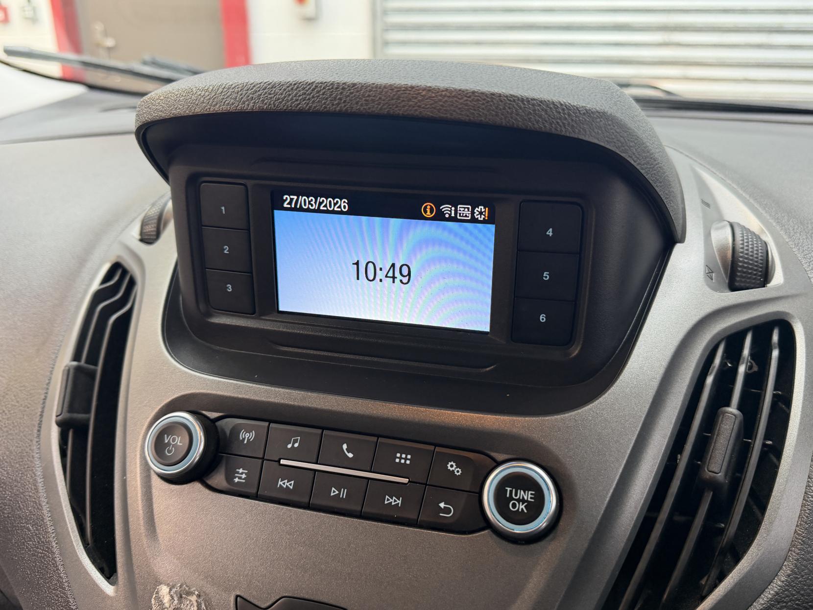2021 Ford Transit Courier 1.5 TDCi Trend Panel Van 5dr Diesel Manual L1 Euro 6 (75 ps) - Thumbnail 18