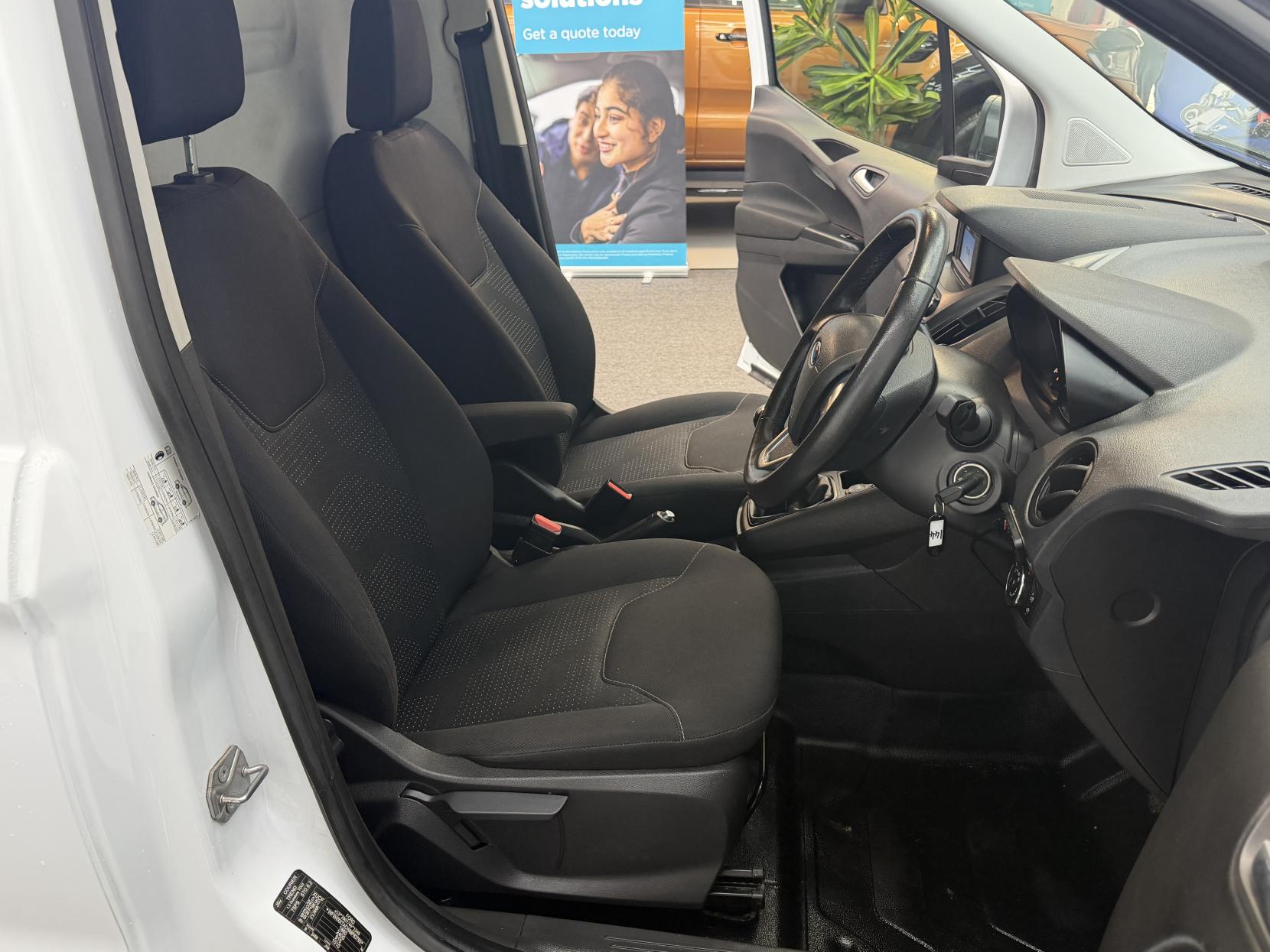 2021 Ford Transit Courier 1.5 TDCi Trend Panel Van 5dr Diesel Manual L1 Euro 6 (75 ps) - Thumbnail 19