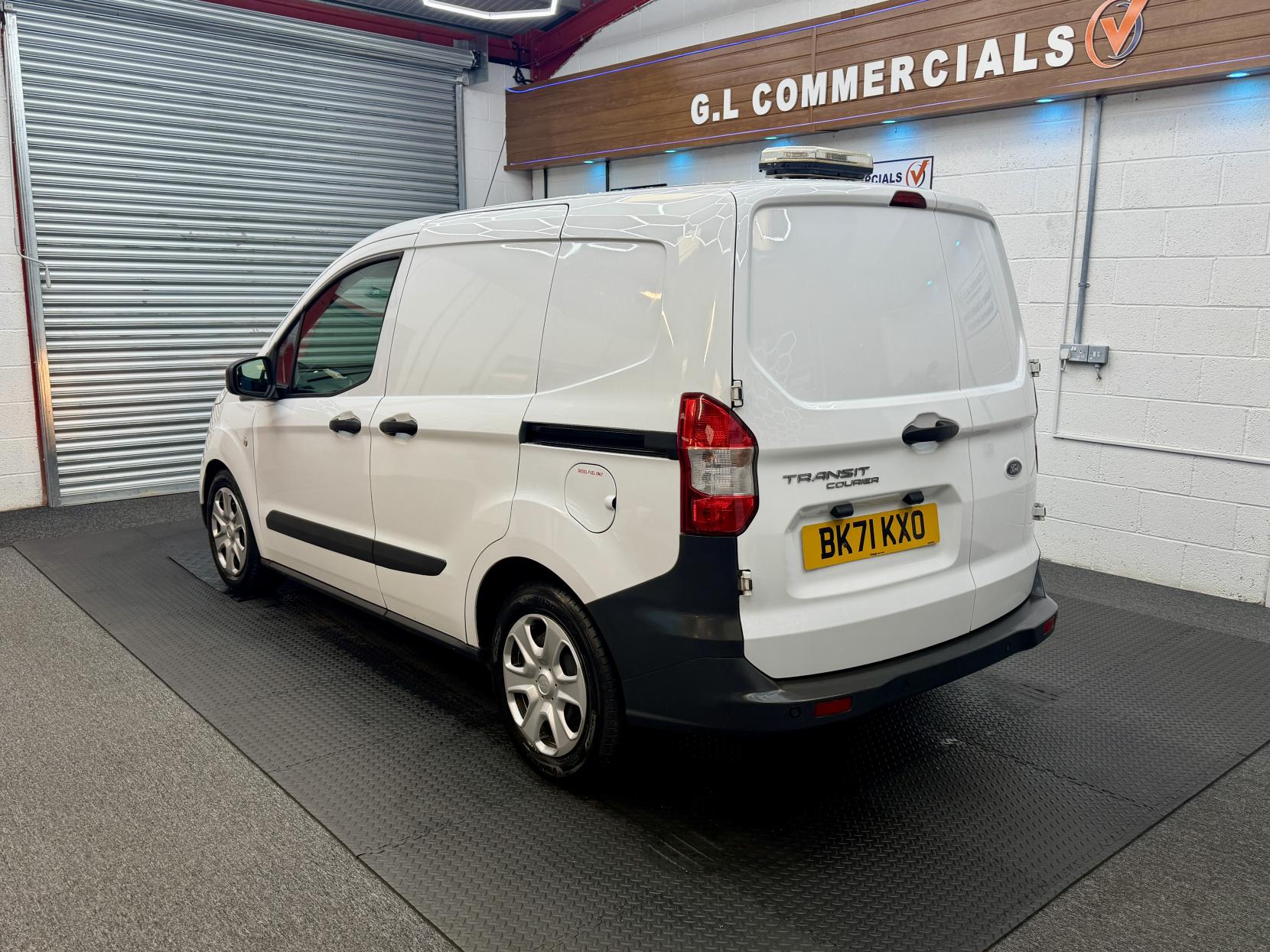2021 Ford Transit Courier 1.5 TDCi Trend Panel Van 5dr Diesel Manual L1 Euro 6 (75 ps) - Thumbnail 4