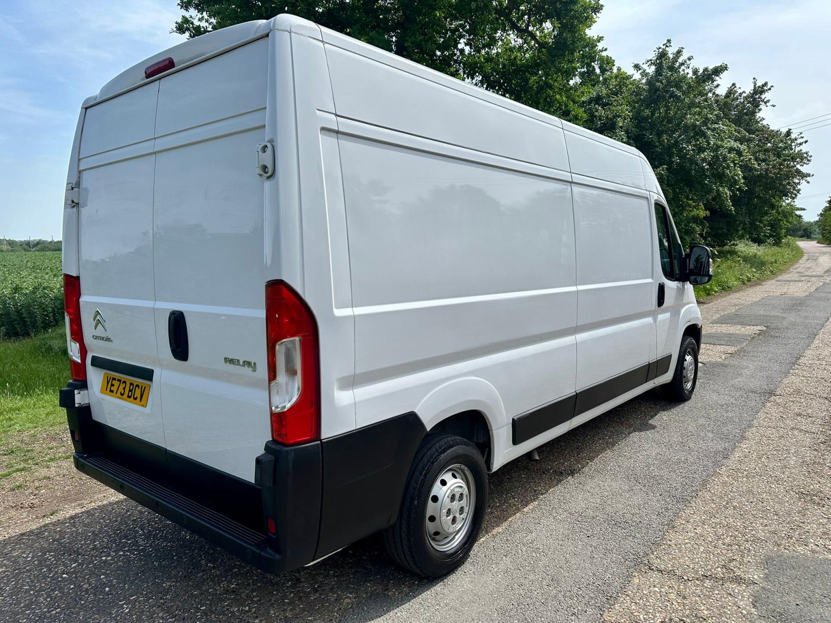 2023 Citroen Relay 2.2 BlueHDi 35 Enterprise Edition Panel Van 5dr Diesel Manual L3 High Roof Euro 6 (s/s) (140 ps) - Thumbnail 3
