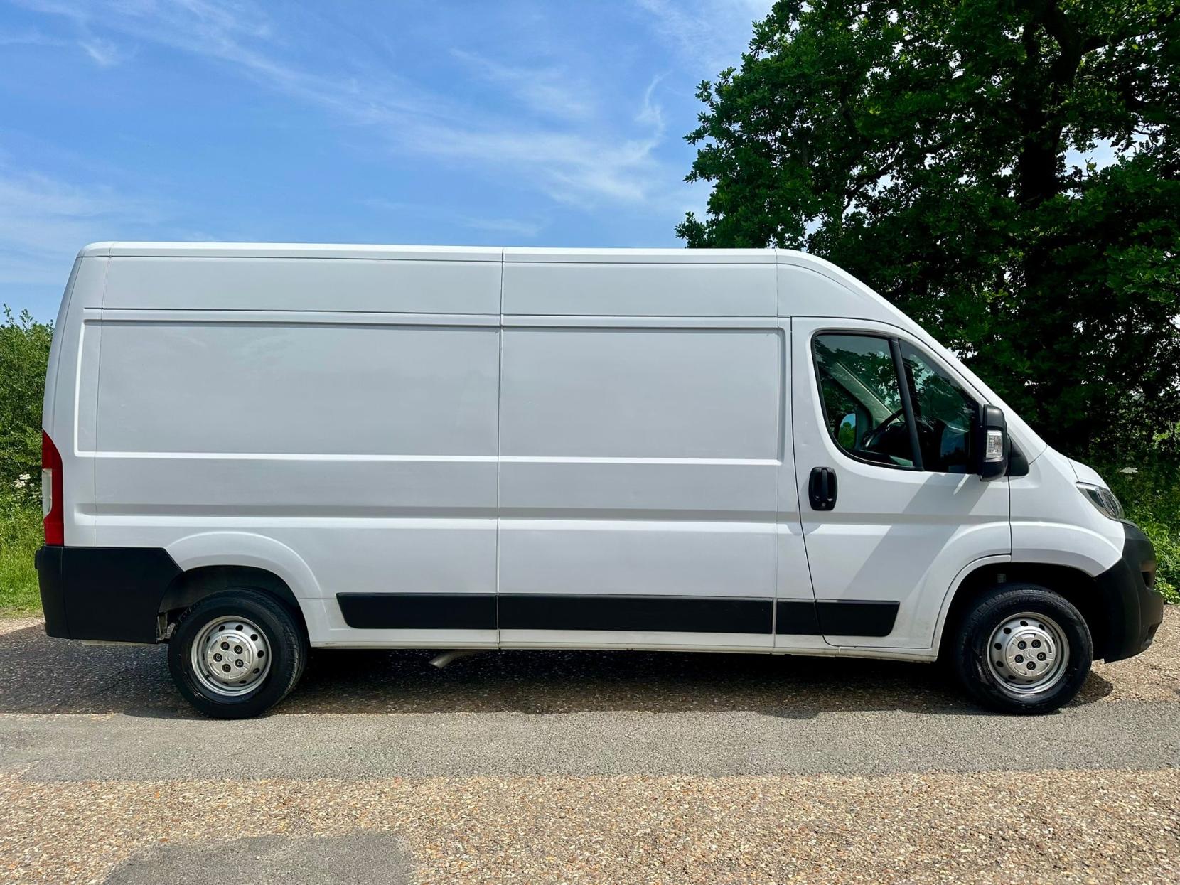 2023 Citroen Relay 2.2 BlueHDi 35 Enterprise Edition Panel Van 5dr Diesel Manual L3 High Roof Euro 6 (s/s) (140 ps) - Thumbnail 8
