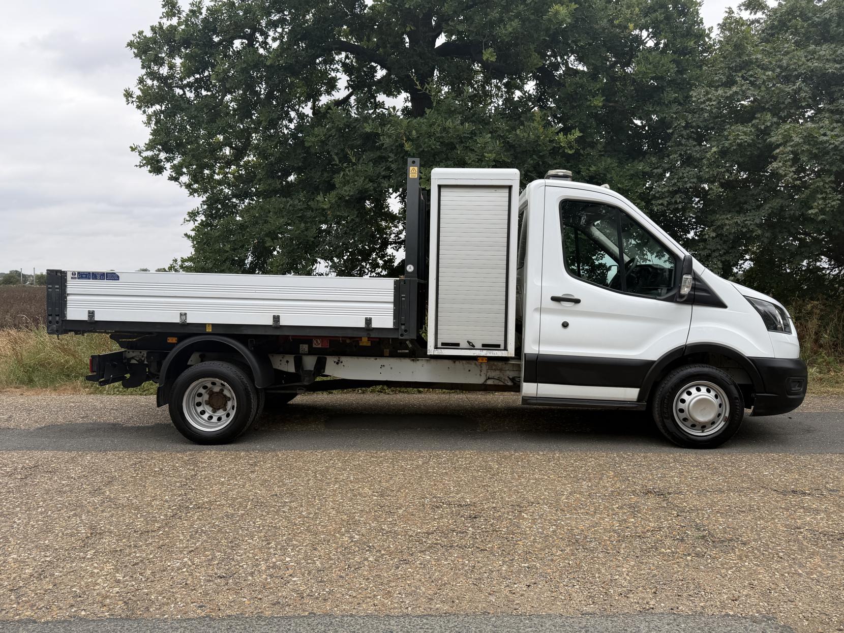 2020 Ford Transit 2.0 350 EcoBlue Leader Tipper 2dr Diesel Manual RWD L2 Euro 6 (s/s) (1-Stop) (130 ps) - Thumbnail 9