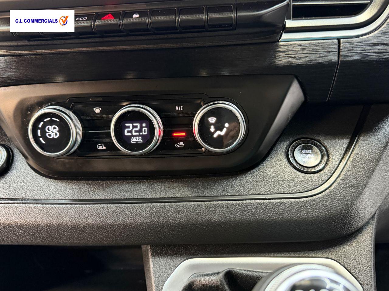 Renault Trafic 2.0 dCi Blue LL30 Sport+ Panel Van 5dr Diesel Manual L2 H1 Euro 6 (s/s) (150 ps)