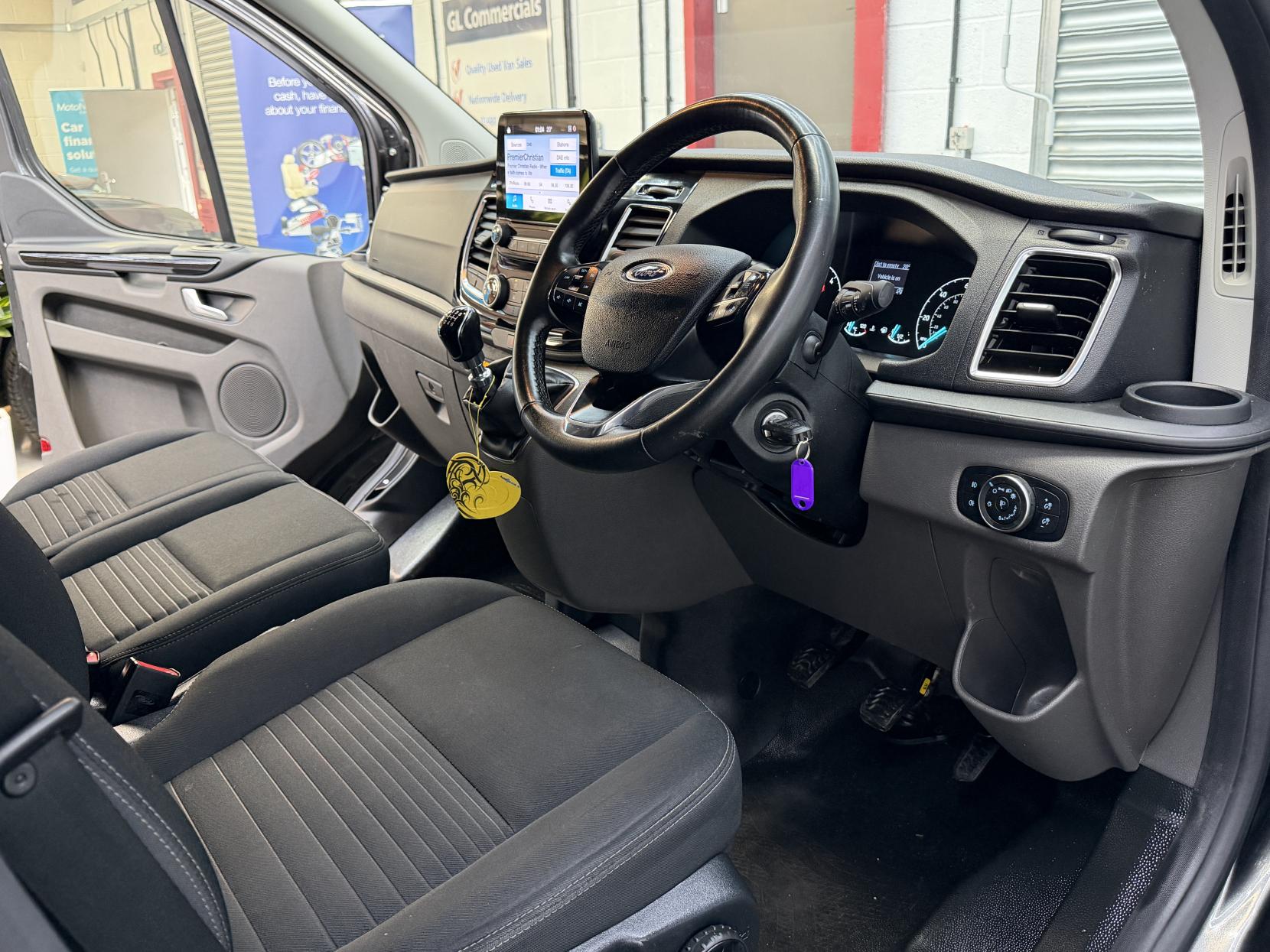 2023 Ford Transit Custom 2.0 280 EcoBlue Limited Panel Van 5dr Diesel Manual L1 H1 Euro 6 (s/s) (130 ps) - Thumbnail 11