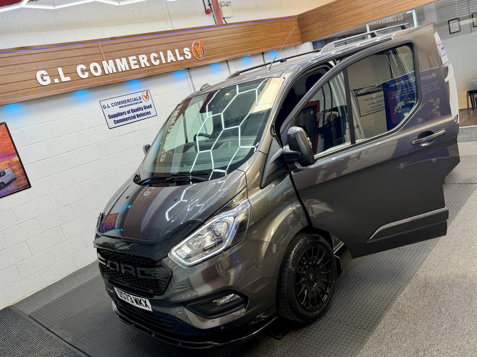 2023 Ford Transit Custom 2.0 280 EcoBlue Limited Panel Van 5dr Diesel Manual L1 H1 Euro 6 (s/s) (130 ps) - Thumbnail 2