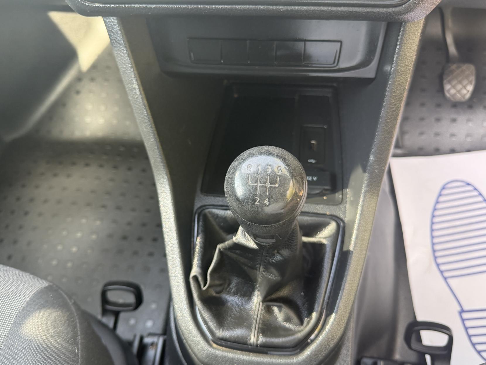 Volkswagen Caddy 1.6 TDI C20 Startline Temperature Controlled 5dr Diesel Manual L1 H1 (149 g/km, 74 bhp)