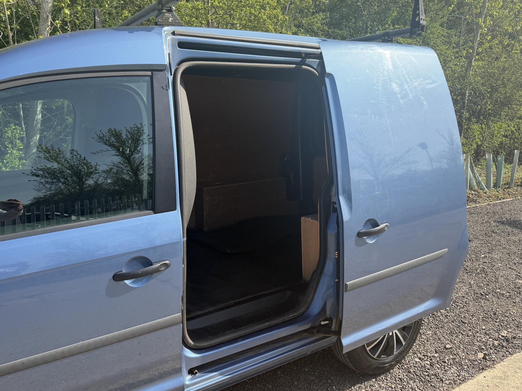 Volkswagen Caddy 1.6 TDI C20 Startline Temperature Controlled 5dr Diesel Manual L1 H1 (149 g/km, 74 bhp)