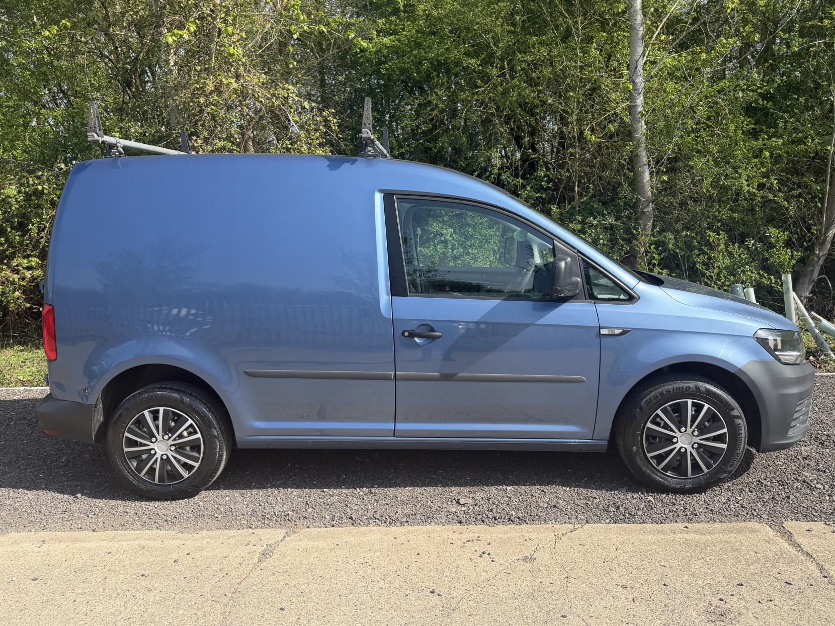 Volkswagen Caddy 1.6 TDI C20 Startline Temperature Controlled 5dr Diesel Manual L1 H1 (149 g/km, 74 bhp)