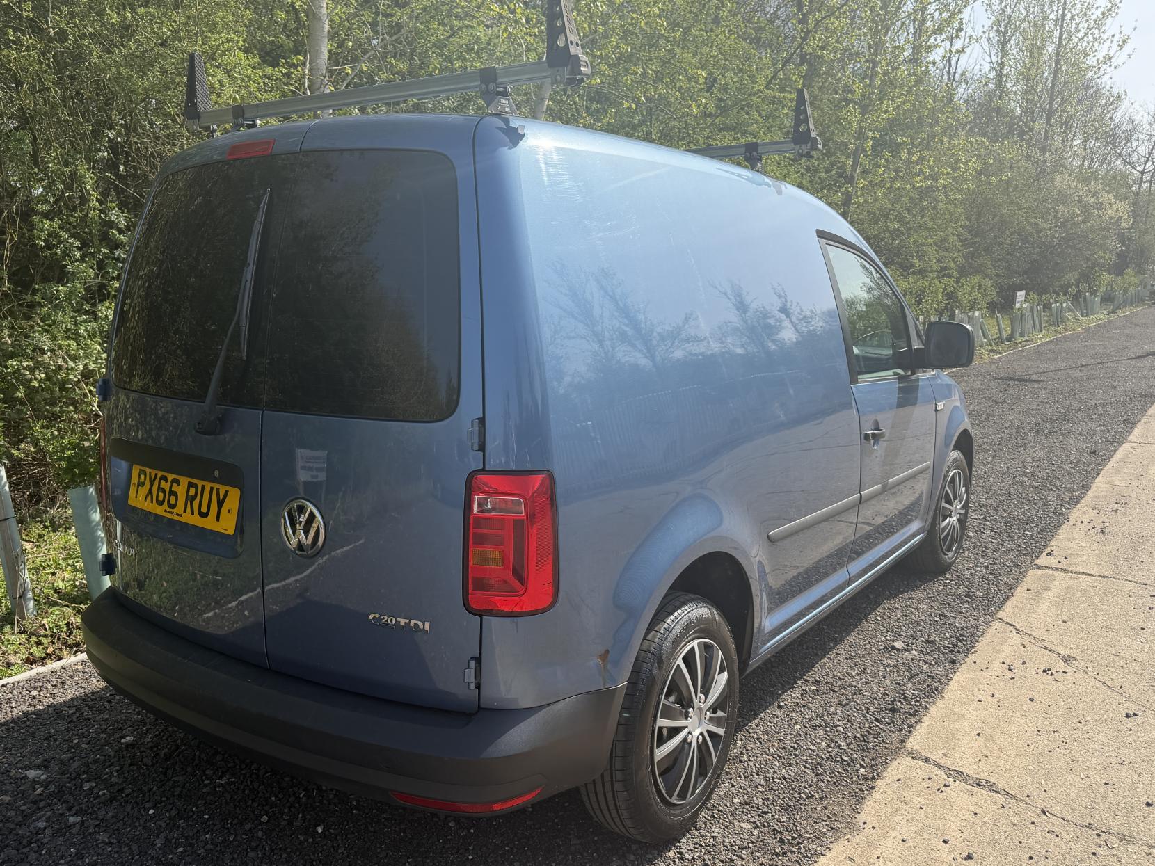 Volkswagen Caddy 1.6 TDI C20 Startline Temperature Controlled 5dr Diesel Manual L1 H1 (149 g/km, 74 bhp)