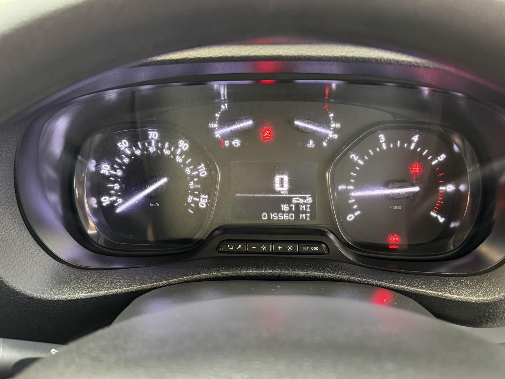 2022 Vauxhall Vivaro 1.5 Turbo D 2900 Dynamic Panel Van 6dr Diesel Manual L2 H1 Euro 6 (s/s) (100 ps) - Thumbnail 16