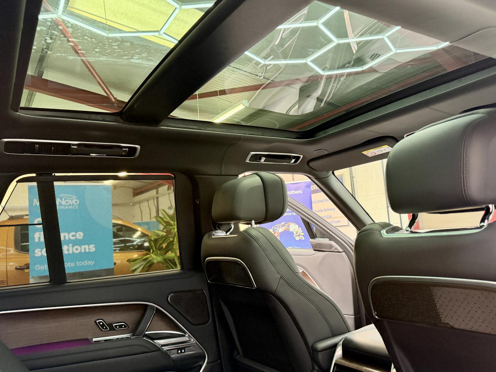 2025 Land Rover Range Rover 3.0 P400 MHEV Autobiography SUV 5dr Petrol Auto 4WD Euro 6 (s/s) (400 ps) - Thumbnail 21