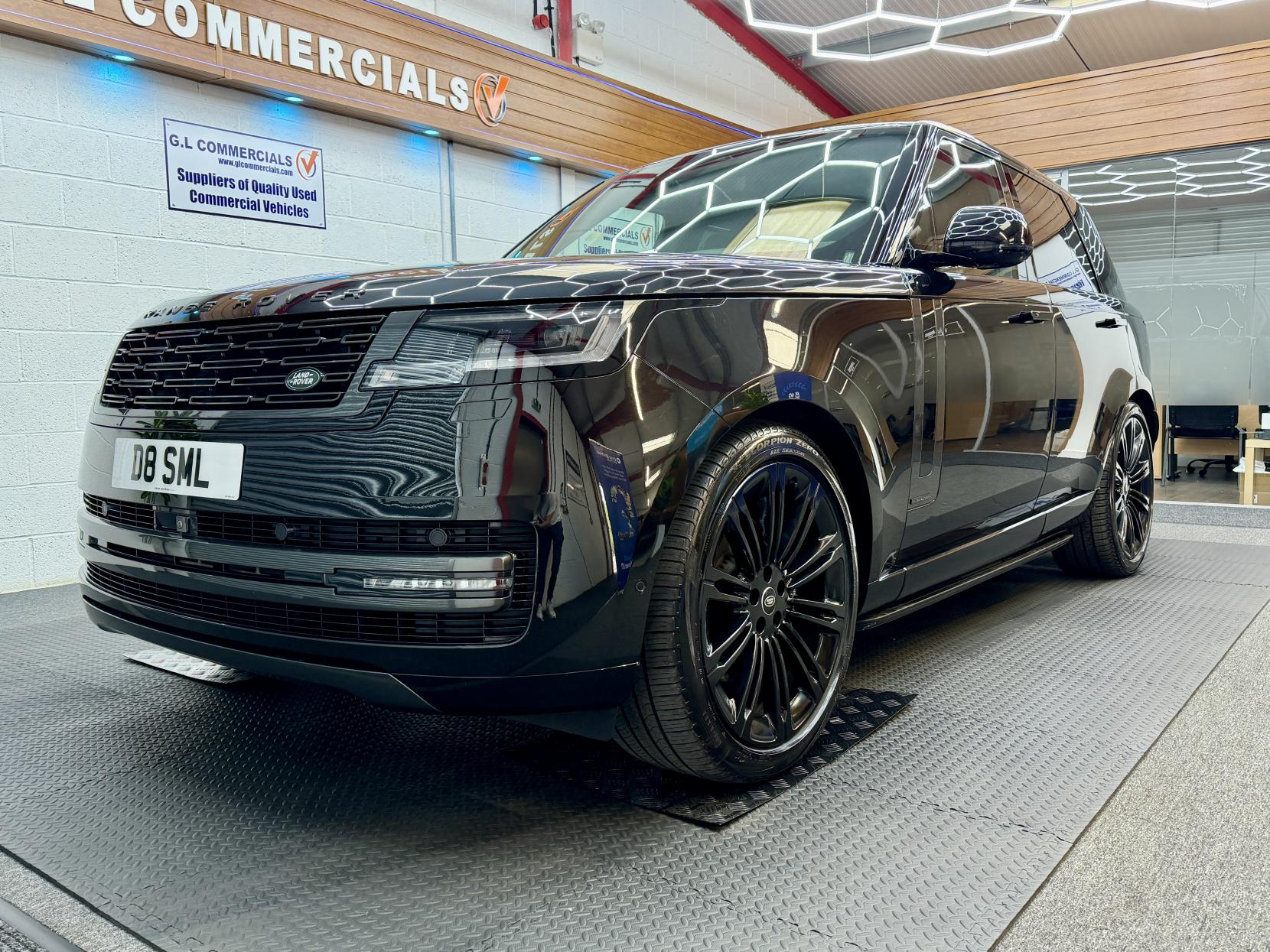 2025 Land Rover Range Rover 3.0 P400 MHEV Autobiography SUV 5dr Petrol Auto 4WD Euro 6 (s/s) (400 ps) - Thumbnail 3