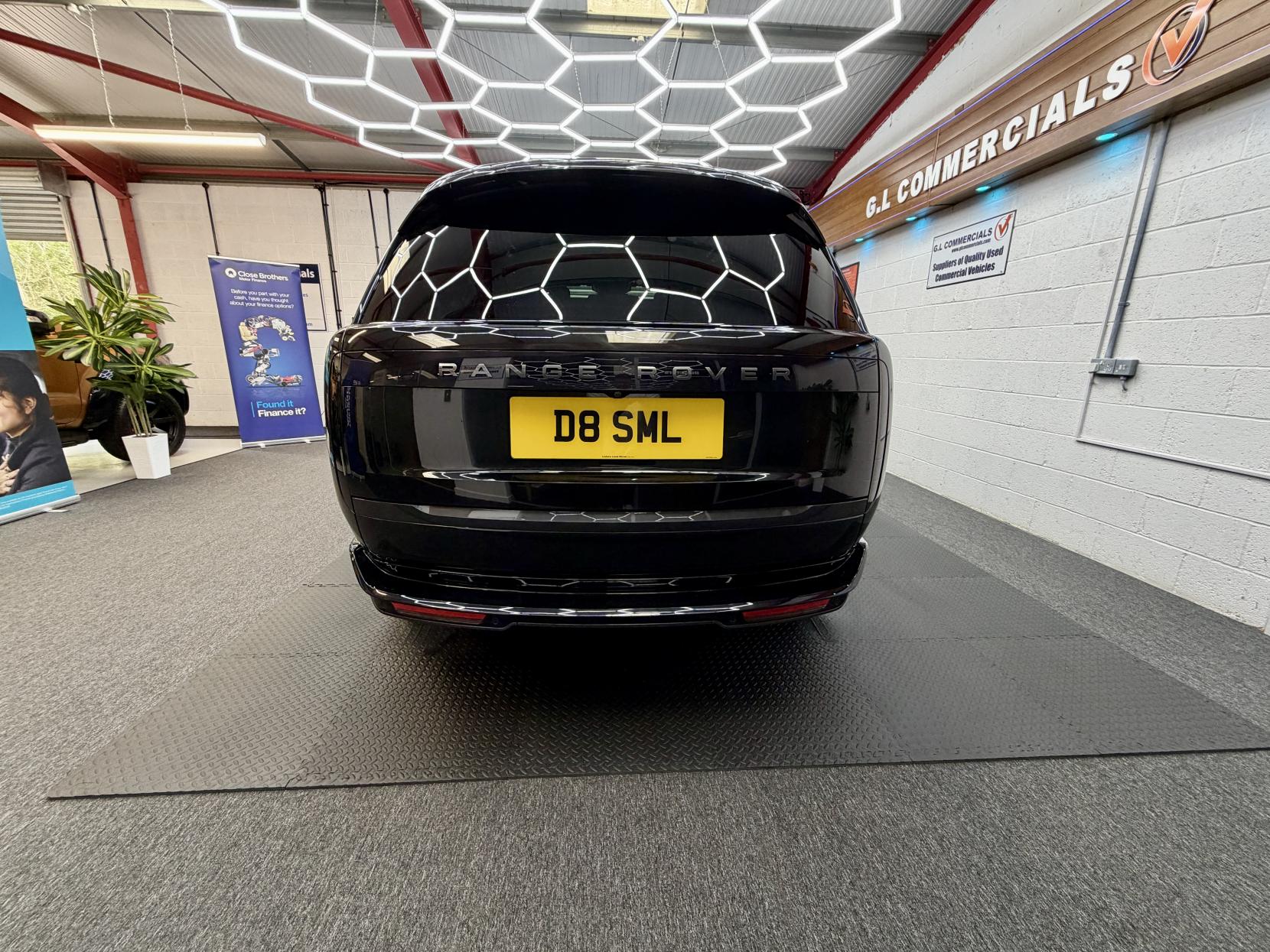 2025 Land Rover Range Rover 3.0 P400 MHEV Autobiography SUV 5dr Petrol Auto 4WD Euro 6 (s/s) (400 ps) - Thumbnail 10