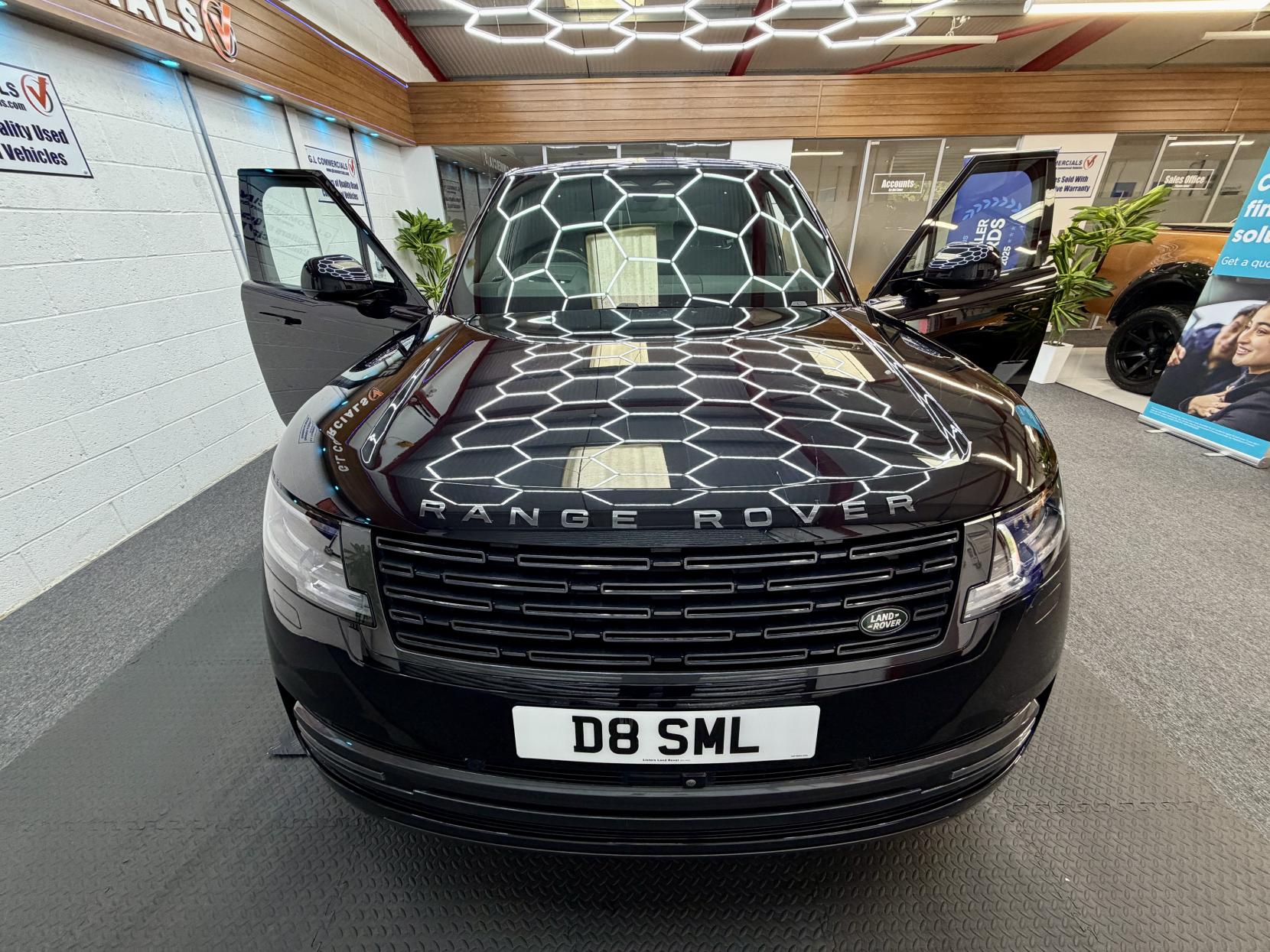 2025 Land Rover Range Rover 3.0 P400 MHEV Autobiography SUV 5dr Petrol Auto 4WD Euro 6 (s/s) (400 ps) - Thumbnail 9