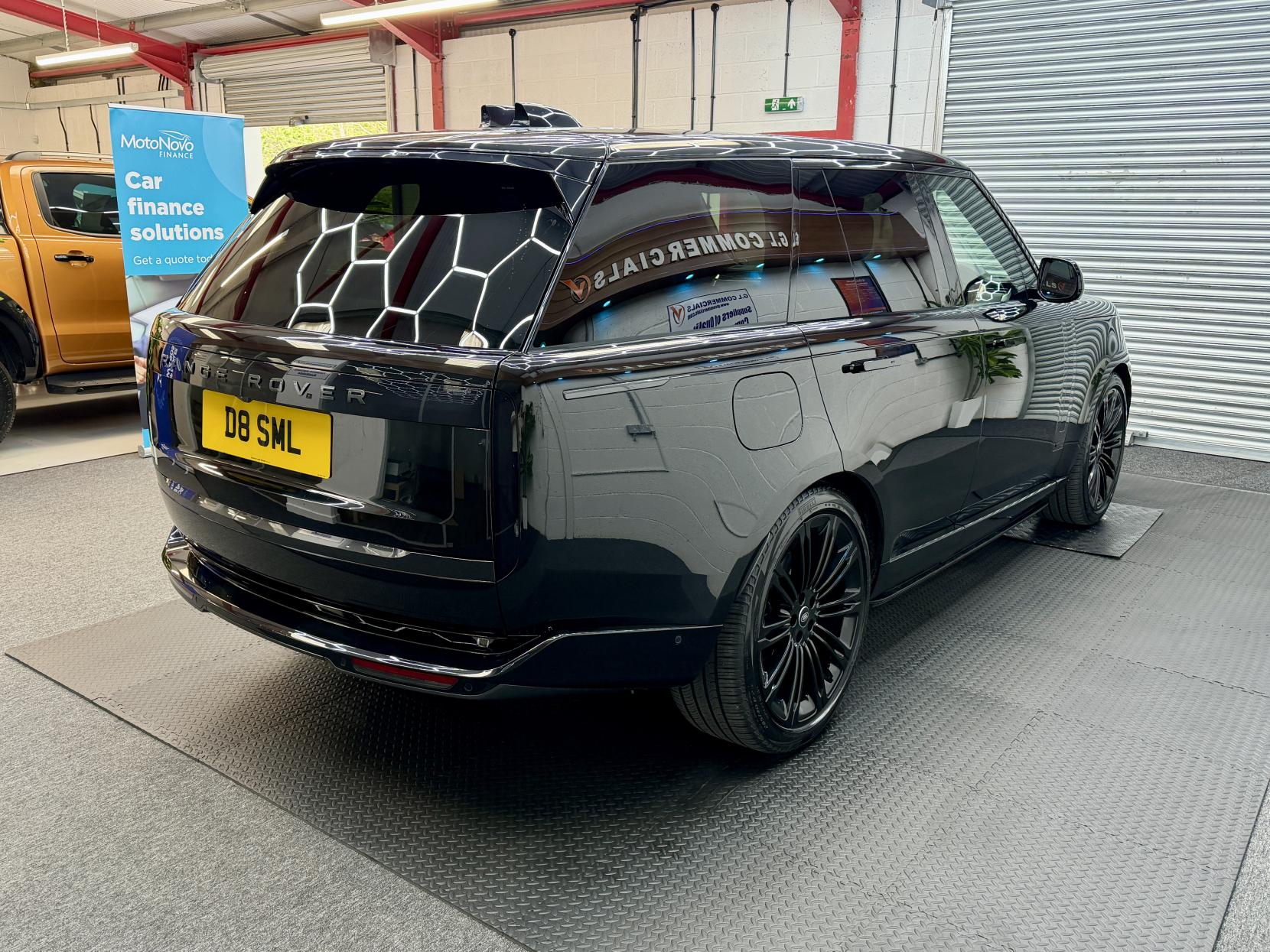2025 Land Rover Range Rover 3.0 P400 MHEV Autobiography SUV 5dr Petrol Auto 4WD Euro 6 (s/s) (400 ps) - Thumbnail 8