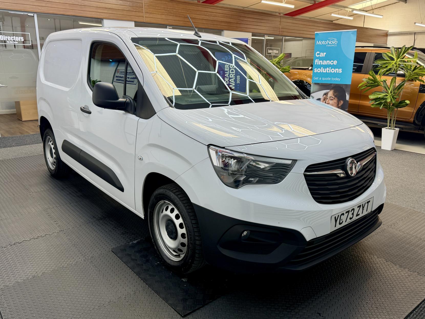 2023 Vauxhall Combo 1.5 Turbo D 2300 Prime Panel Van 5dr Diesel Manual L1 H1 Euro 6 (s/s) (100 ps) - Thumbnail 6