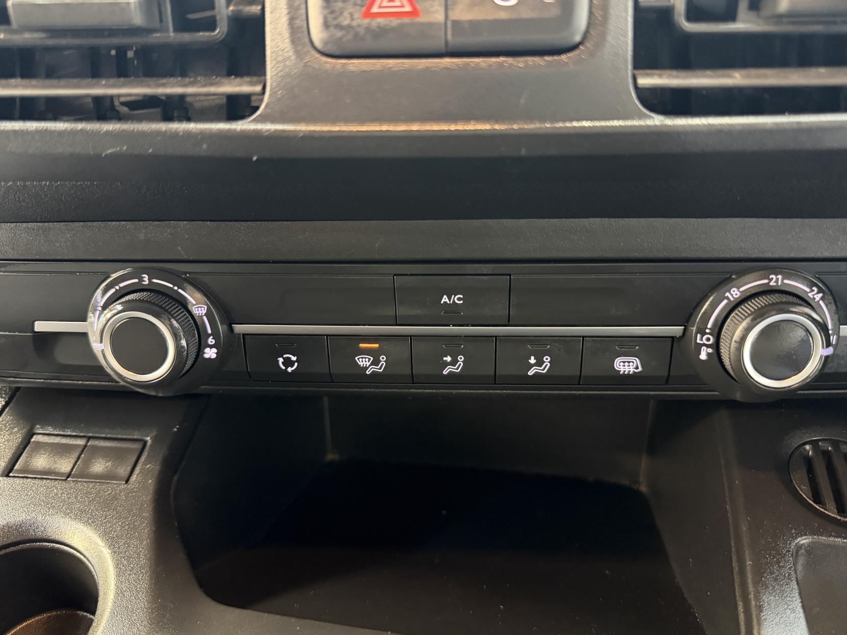 2023 Vauxhall Combo 1.5 Turbo D 2300 Prime Panel Van 5dr Diesel Manual L1 H1 Euro 6 (s/s) (100 ps) - Thumbnail 16