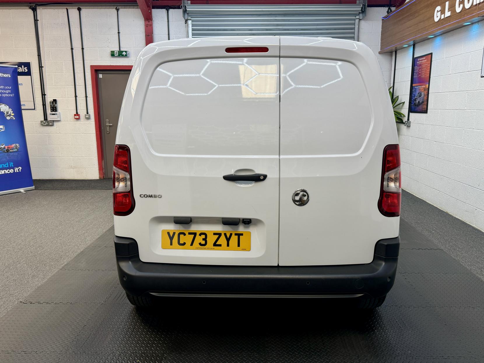2023 Vauxhall Combo 1.5 Turbo D 2300 Prime Panel Van 5dr Diesel Manual L1 H1 Euro 6 (s/s) (100 ps) - Thumbnail 7