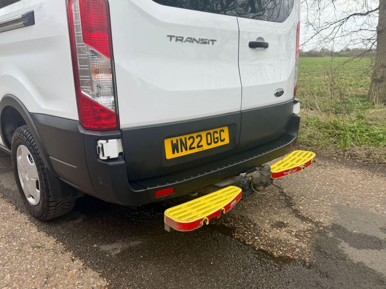 Ford Transit 2.0 410 EcoBlue Trend Minibus Double Cab 5dr Diesel Manual RWD L3 H2 Euro 6 (s/s) (15 Seat) (130 ps)