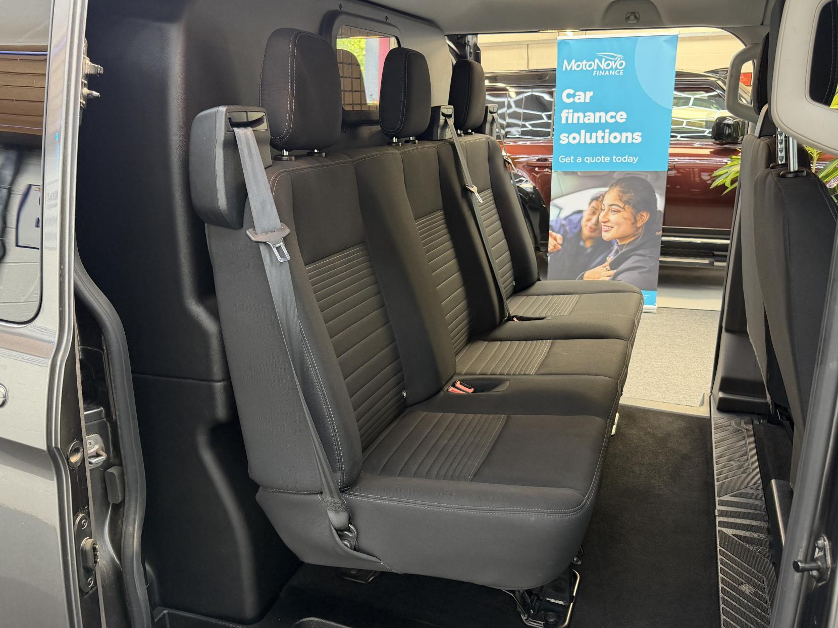 2022 Ford Transit Custom 2.0 300 EcoBlue Limited Crew Van Double Cab 5dr Diesel Auto L2 H1 Euro 6 (130 ps) - Thumbnail 3