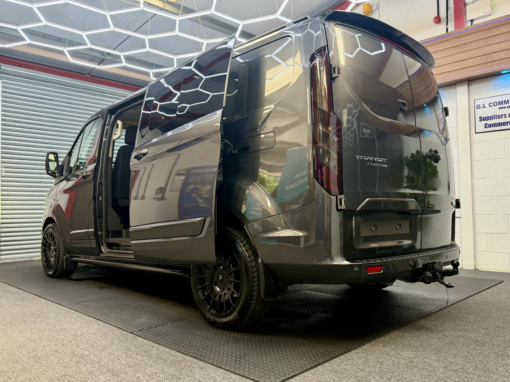 2022 Ford Transit Custom 2.0 300 EcoBlue Limited Crew Van Double Cab 5dr Diesel Auto L2 H1 Euro 6 (130 ps) - Thumbnail 8