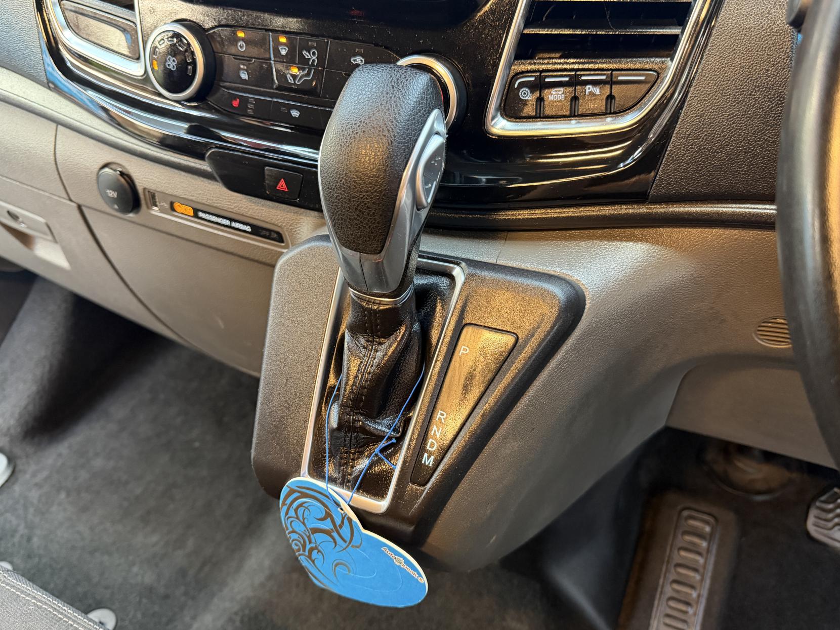 2022 Ford Transit Custom 2.0 300 EcoBlue Limited Crew Van Double Cab 5dr Diesel Auto L2 H1 Euro 6 (130 ps) - Thumbnail 20