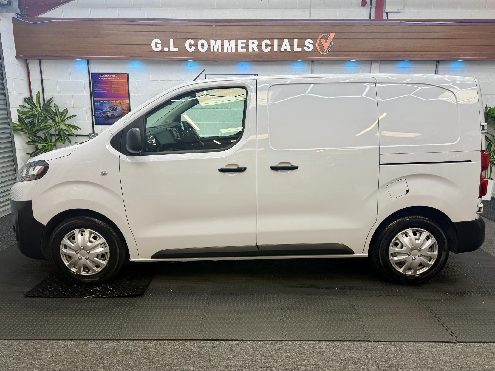 2022 Citroen Dispatch 1.5 BlueHDi 1000 Enterprise Pro XS Panel Van 6dr Diesel Manual FWD 1 Euro 6 (s/s) (100 ps) - Thumbnail 4
