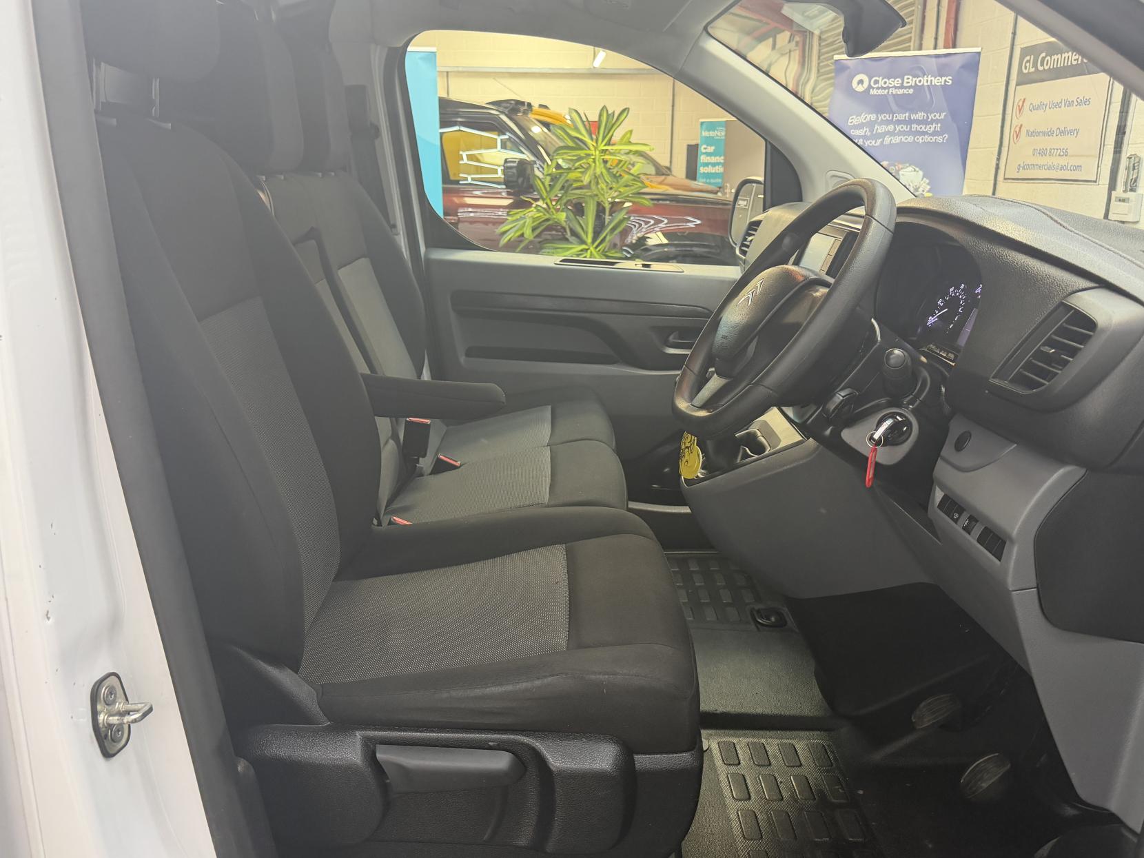 2022 Citroen Dispatch 1.5 BlueHDi 1000 Enterprise Pro XS Panel Van 6dr Diesel Manual FWD 1 Euro 6 (s/s) (100 ps) - Thumbnail 19