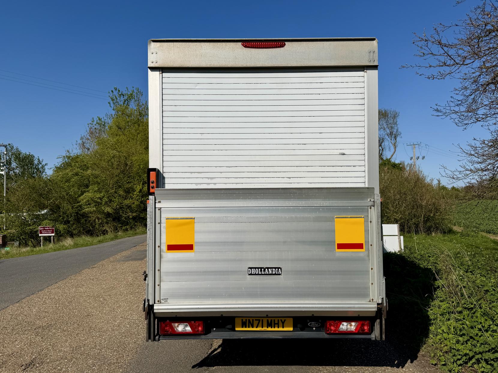 2021 Ford Transit 2.0 350 EcoBlue HD Leader Luton 3dr Diesel Manual RWD L4 Euro 6 (s/s) (130 ps) - Thumbnail 8