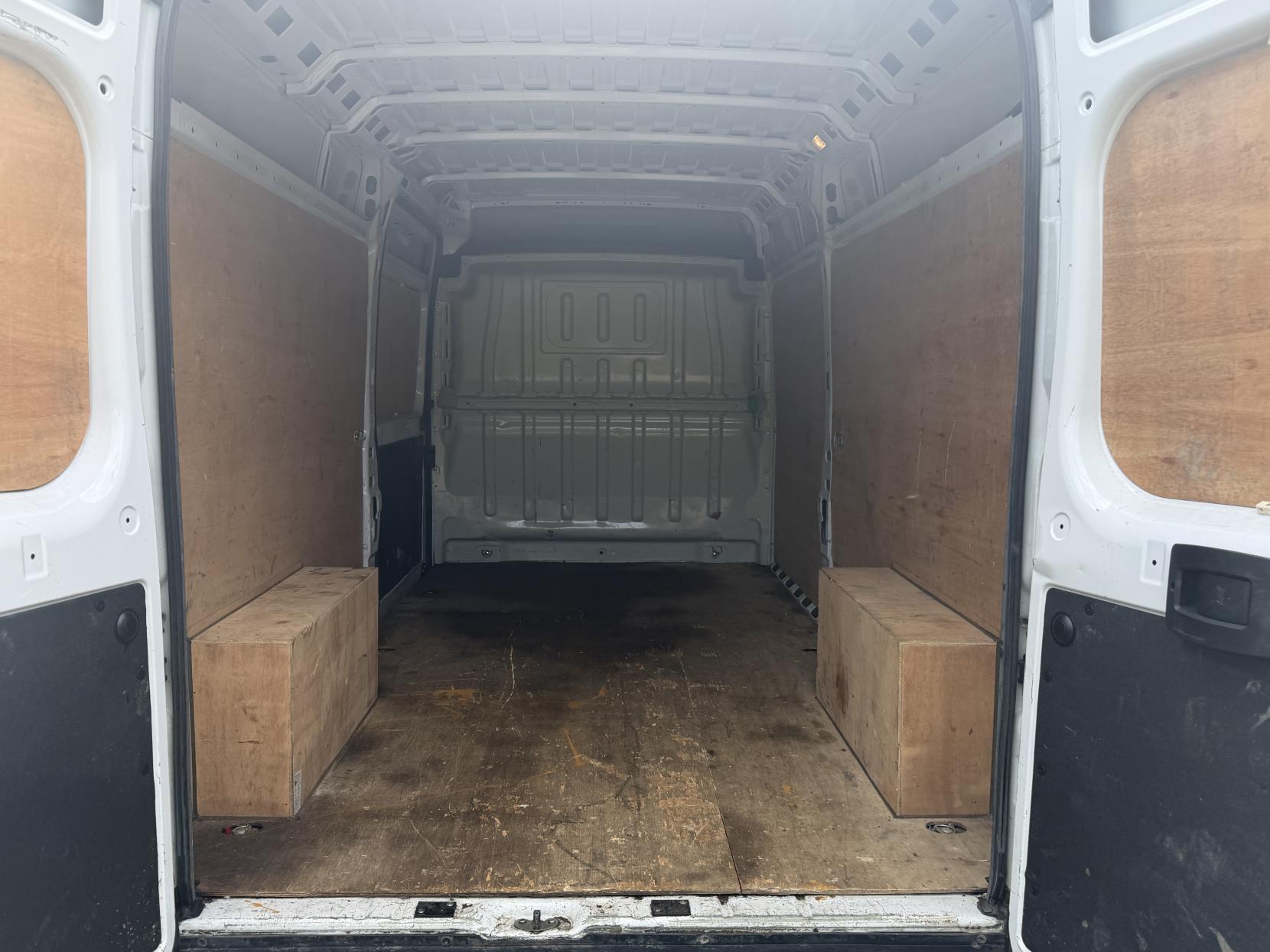 2023 Citroen Relay 2.2 BlueHDi 35 Enterprise Edition Panel Van 5dr Diesel Manual L3 High Roof Euro 6 (s/s) (140 ps) - Thumbnail 15