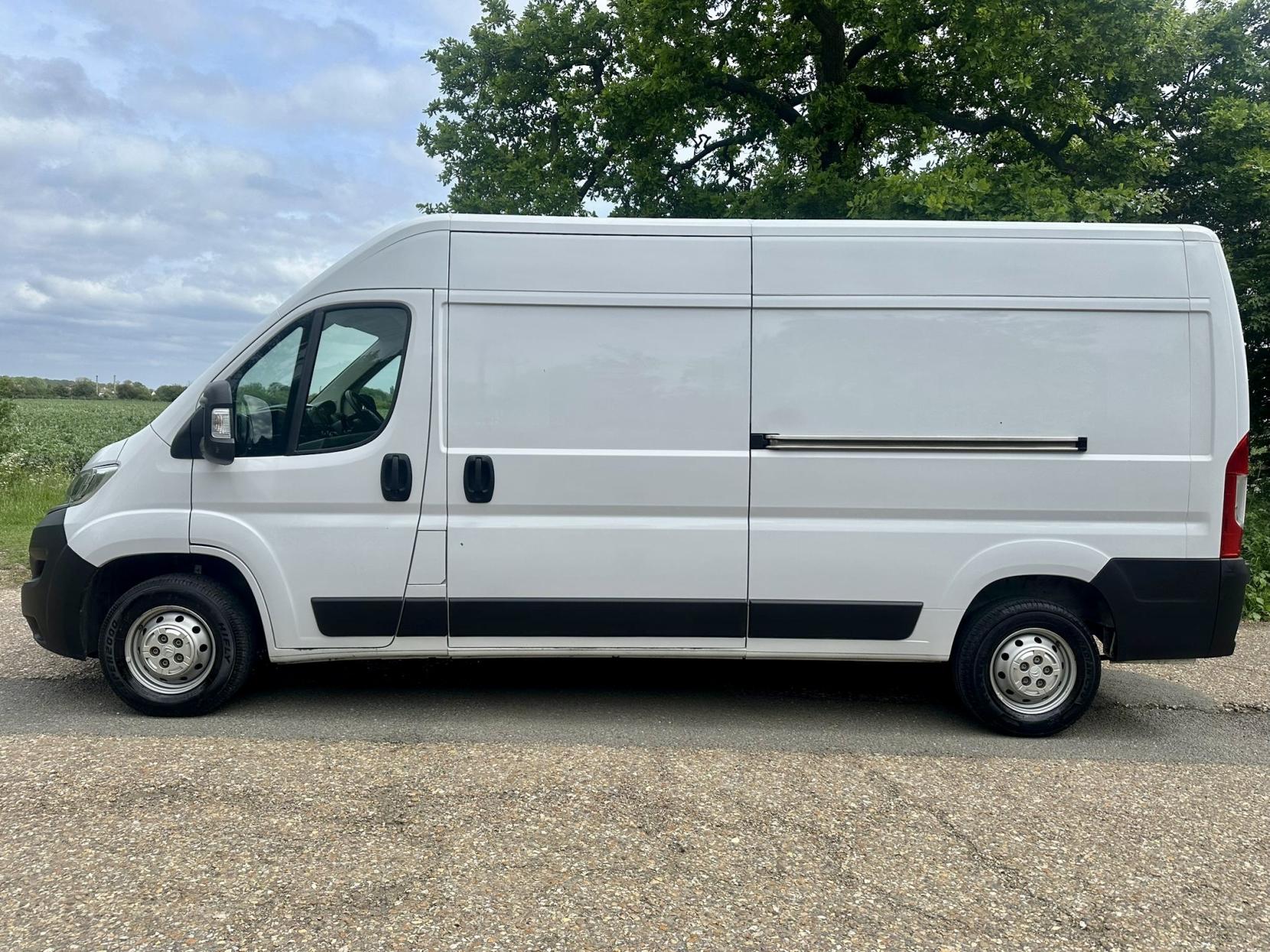 2023 Citroen Relay 2.2 BlueHDi 35 Enterprise Edition Panel Van 5dr Diesel Manual L3 High Roof Euro 6 (s/s) (140 ps) - Thumbnail 6