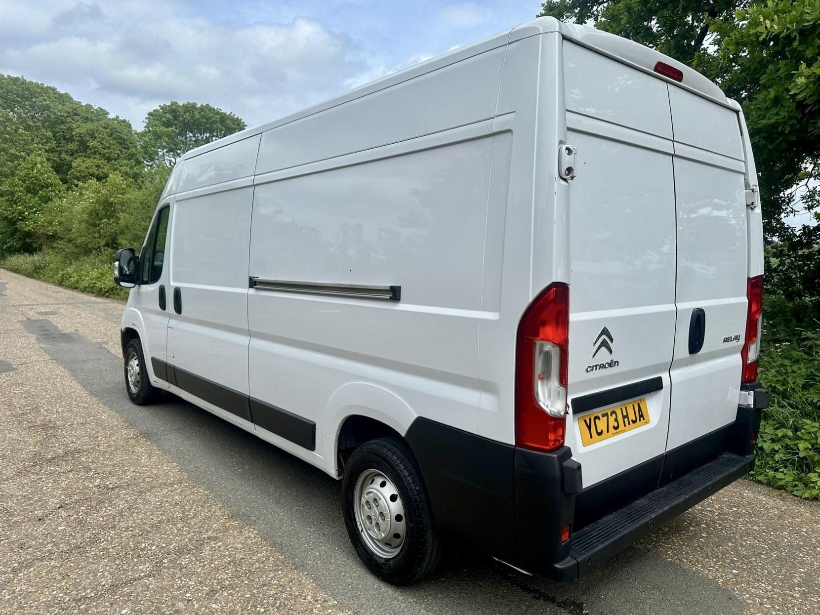 2023 Citroen Relay 2.2 BlueHDi 35 Enterprise Edition Panel Van 5dr Diesel Manual L3 High Roof Euro 6 (s/s) (140 ps) - Thumbnail 2