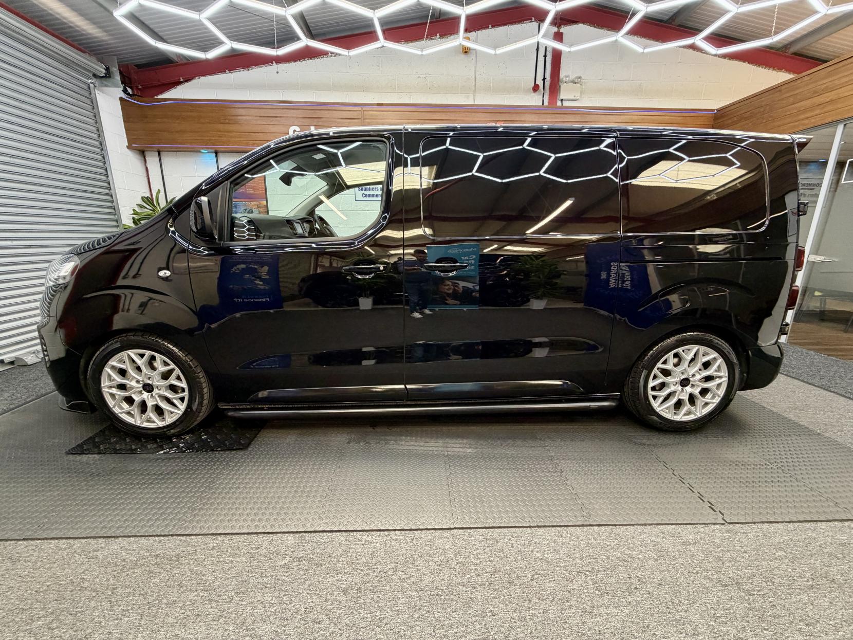 2024 Vauxhall Vivaro 1.5 Turbo D 2900 Pro Panel Van 6dr Diesel Manual L1 H1 Euro 6 (s/s) (100 ps) - Thumbnail 3