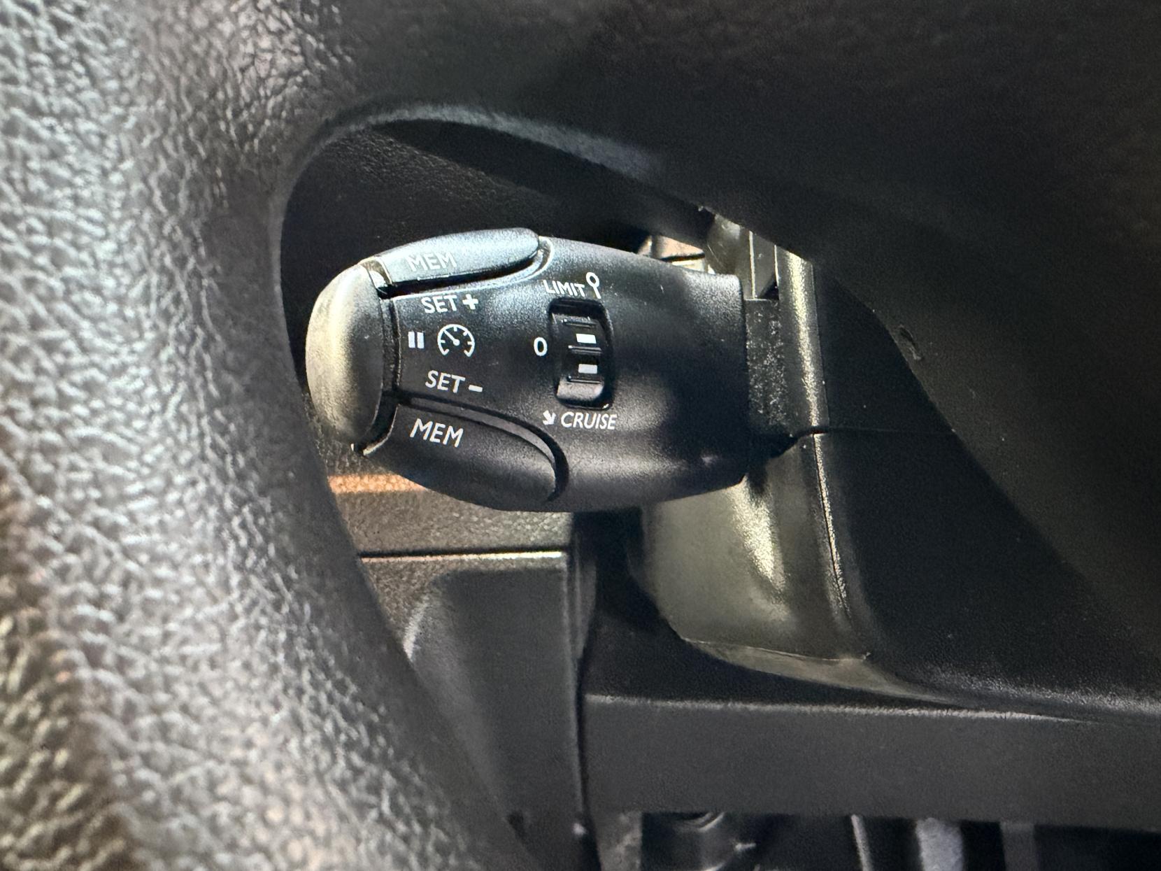 2024 Vauxhall Vivaro 1.5 Turbo D 2900 Pro Panel Van 6dr Diesel Manual L1 H1 Euro 6 (s/s) (100 ps) - Thumbnail 19