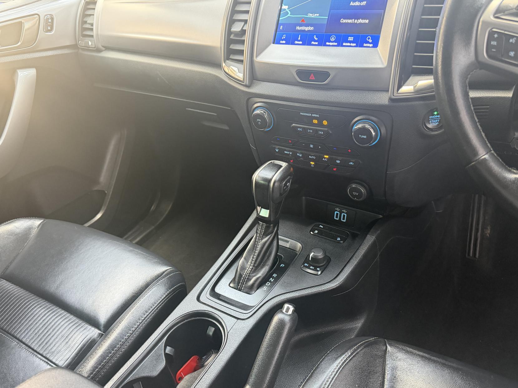 2022 Ford Ranger 2.0 EcoBlue Limited Pickup Double Cab 4dr Diesel Auto 4WD Euro 6 (s/s) (170 ps) - Thumbnail 14