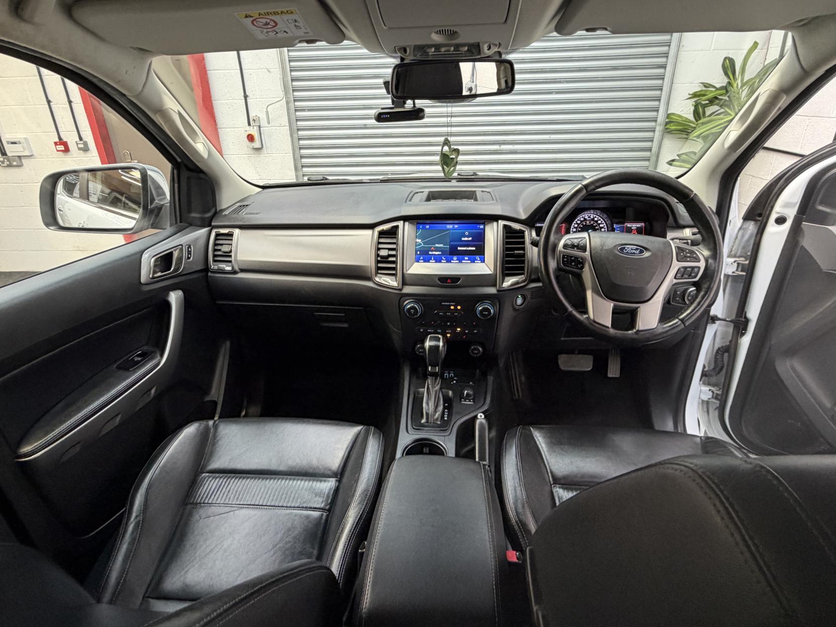 2022 Ford Ranger 2.0 EcoBlue Limited Pickup Double Cab 4dr Diesel Auto 4WD Euro 6 (s/s) (170 ps) - Thumbnail 11