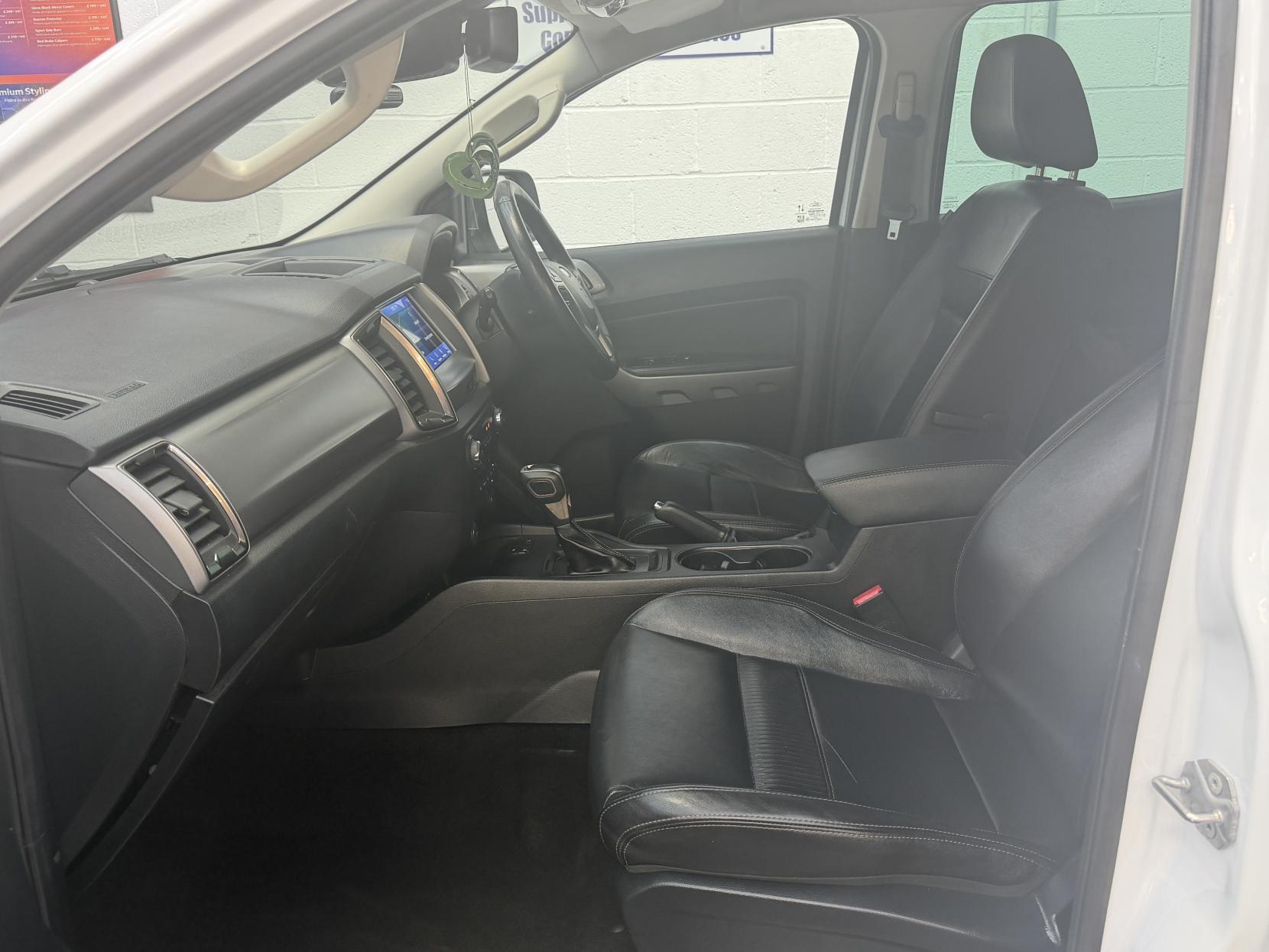 2022 Ford Ranger 2.0 EcoBlue Limited Pickup Double Cab 4dr Diesel Auto 4WD Euro 6 (s/s) (170 ps) - Thumbnail 17