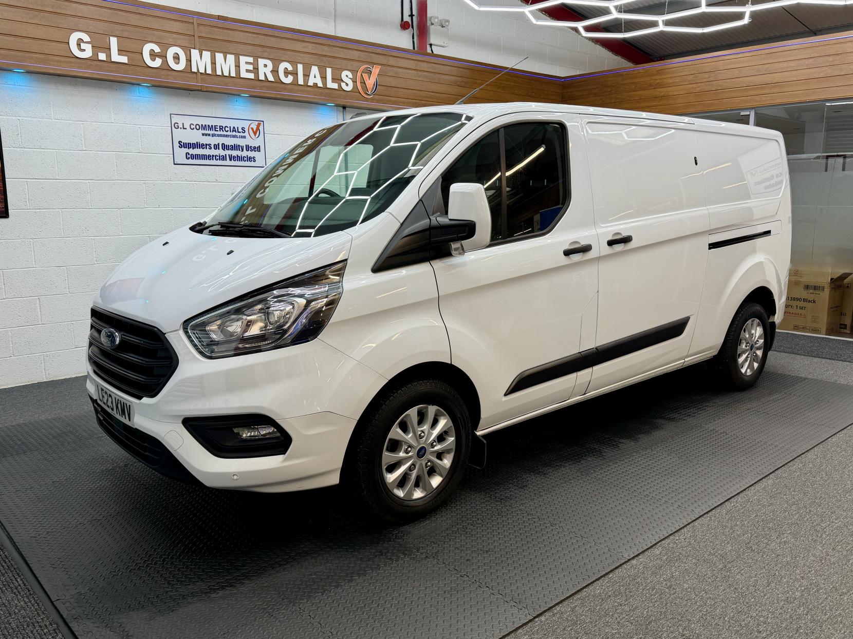 2023 Ford Transit Custom 2.0 320 EcoBlue Trend Panel Van 5dr Diesel Manual L2 H1 Euro 6 (130 ps) - Thumbnail 20